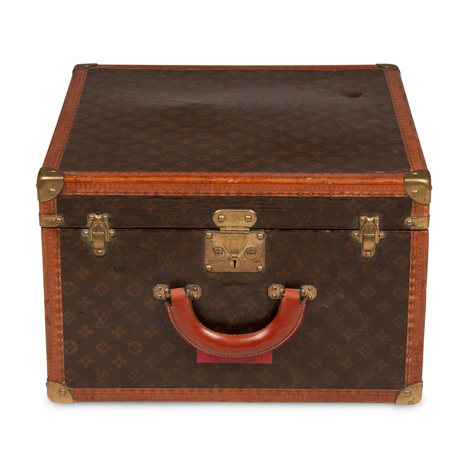 LOUIS VUITTON, SQUARE MONOGRAM TRUNK CASE