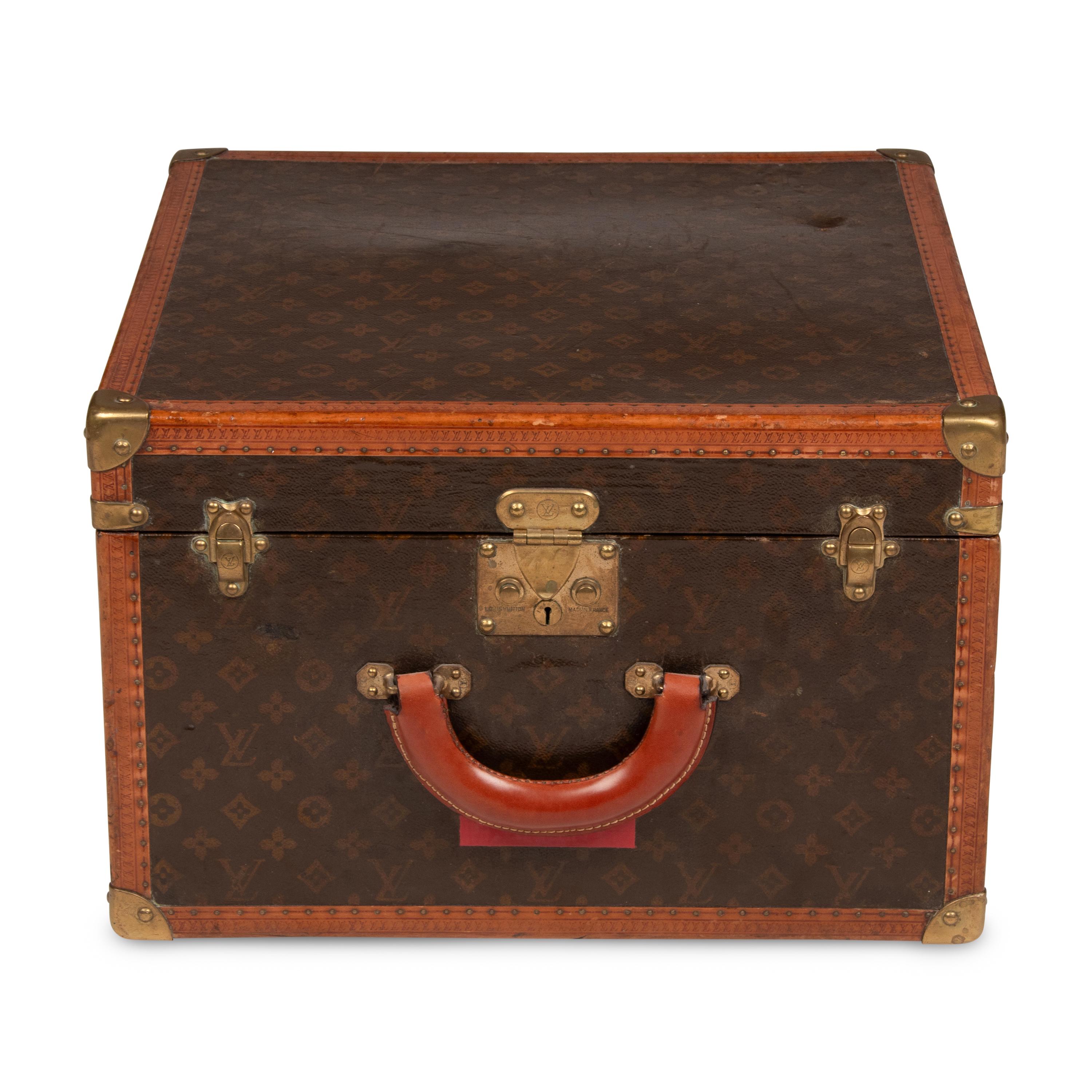 LOUIS VUITTON, SQUARE MONOGRAM TRUNK CASE
