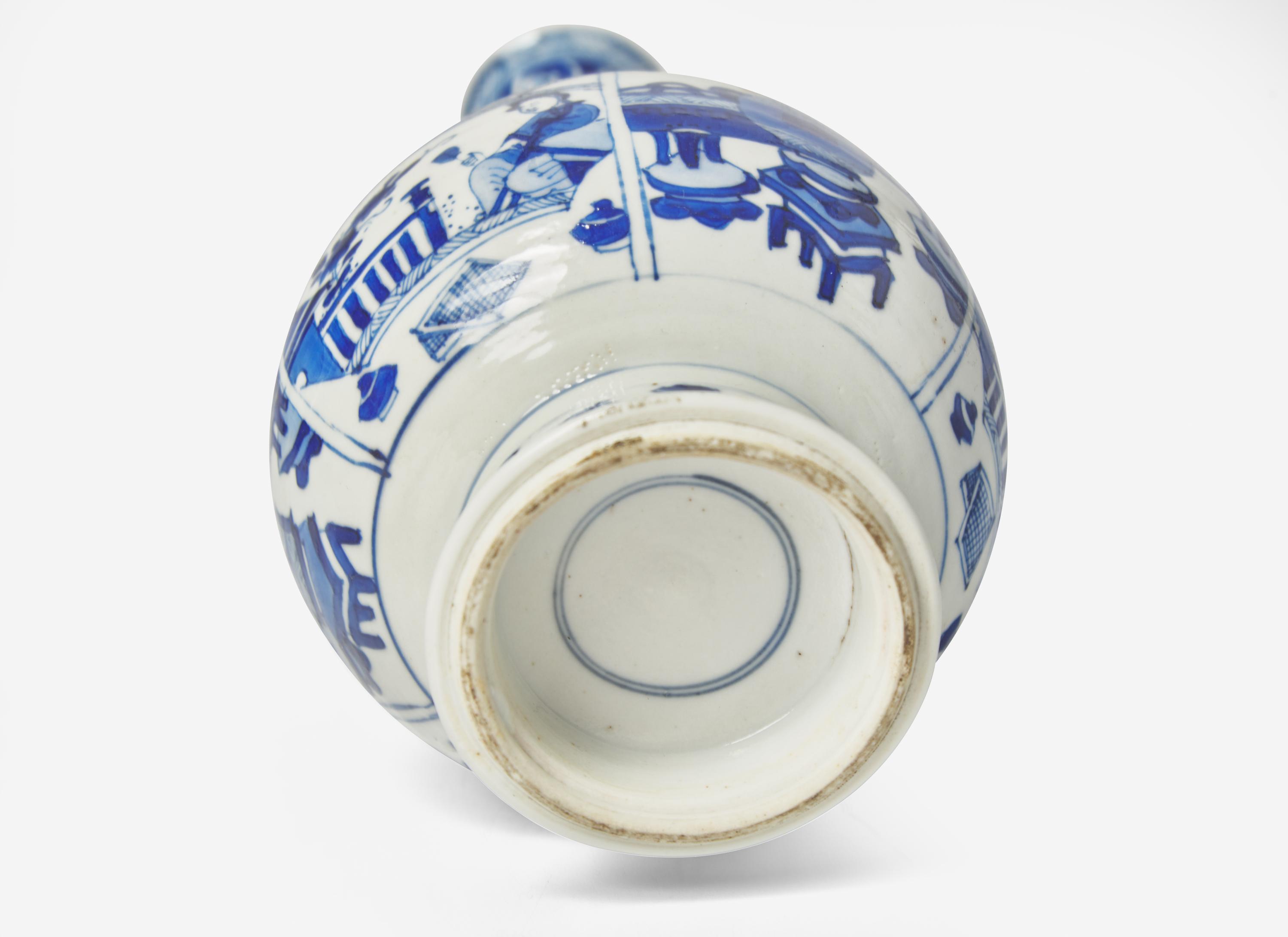 A Chinese Blue and White Bottle Vase