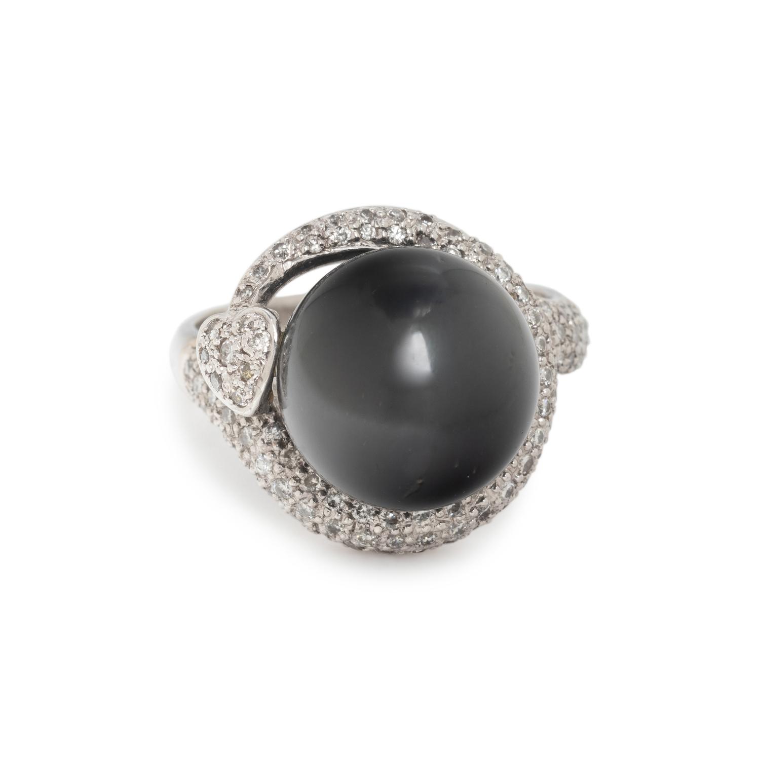 CULTURED TAHITIAN PEARL AND DIAMOND RING