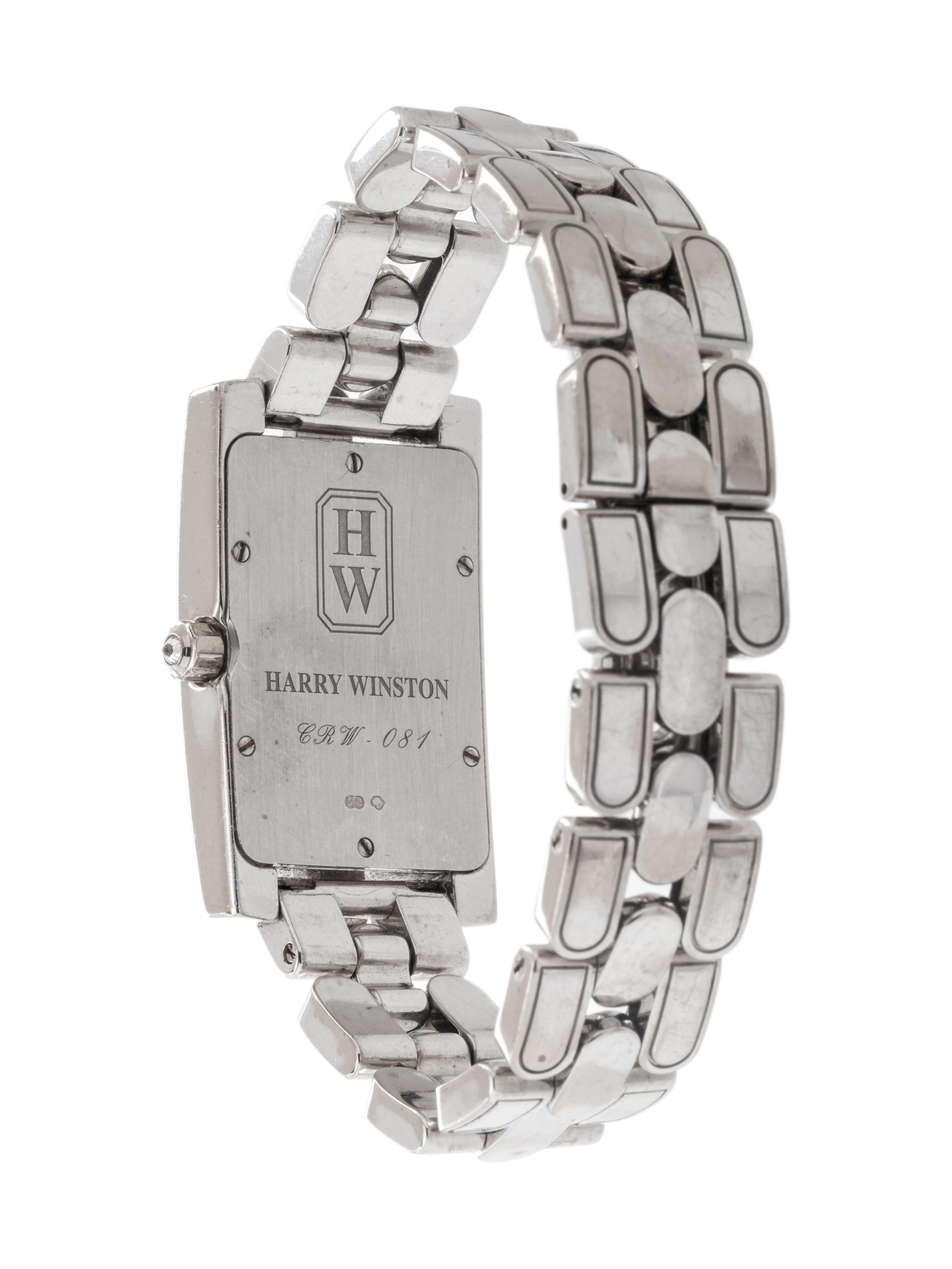 HARRY WINSTON, 18K WHITE GOLD AND DIAMOND 'AVENUE CLASSIC' WRISTWATCH