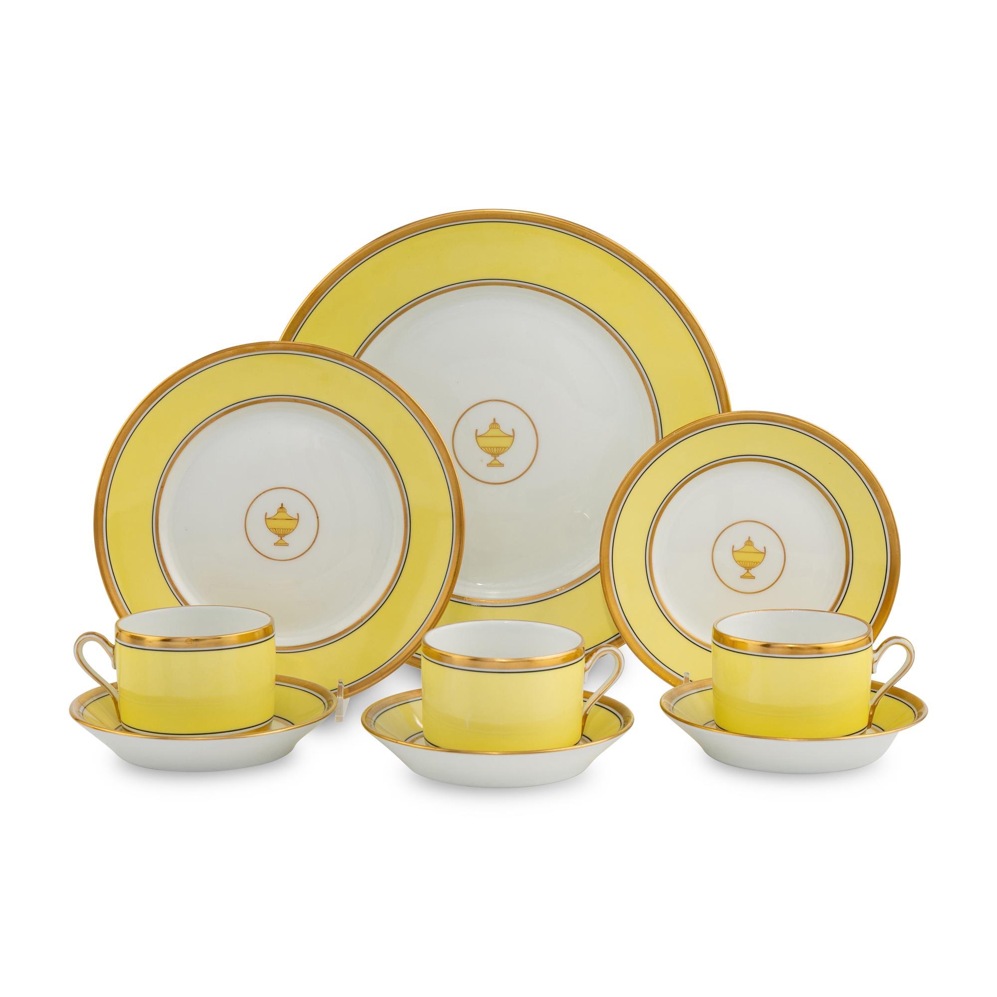 A Group of Richard Ginori Porcelain Table Articles
