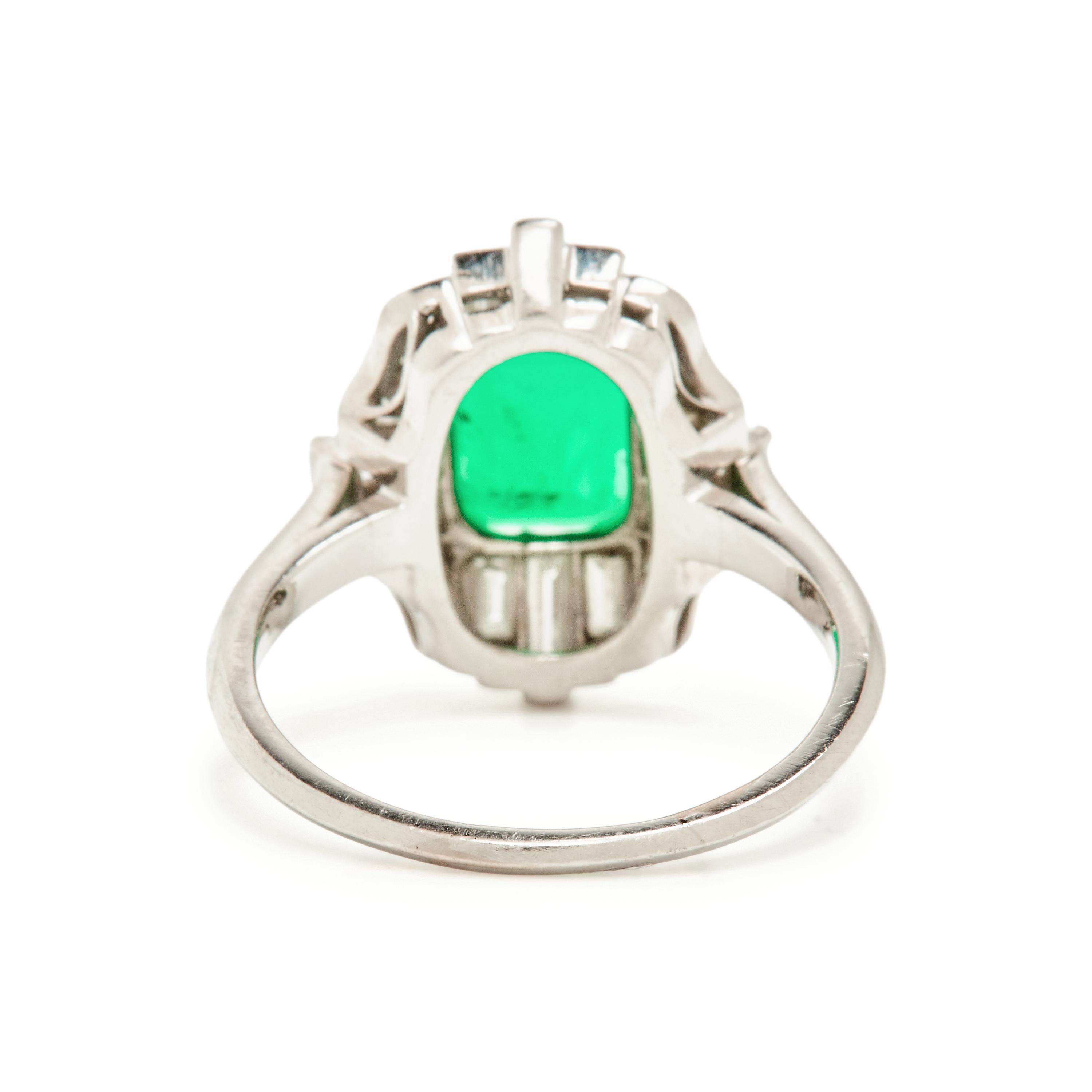 COLOMBIAN EMERALD AND DIAMOND RING