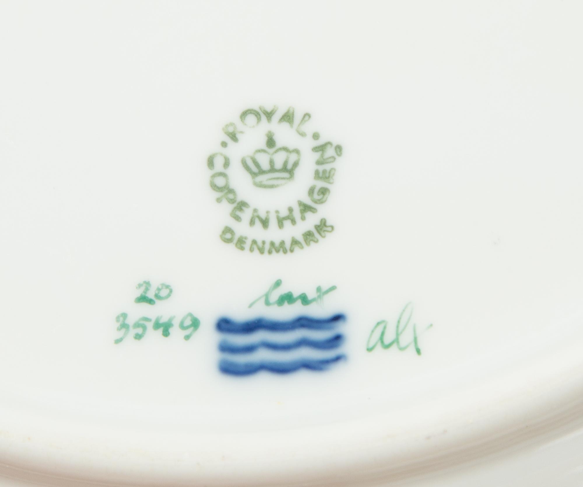 Thirteen Royal Copenhagen Flora Danica Porcelain Dinner Plates