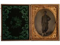 [CIVIL WAR]. Half plate tintype portrait of a Union soldier, likely a Zouave.