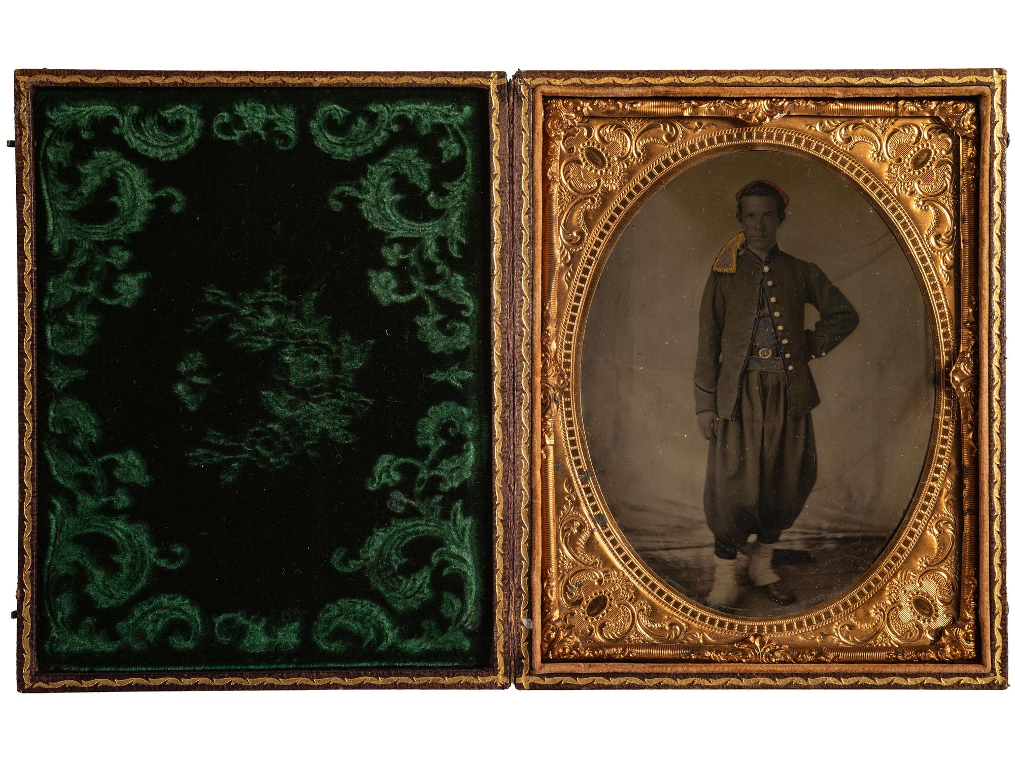 [CIVIL WAR]. Half plate tintype portrait of a Union soldier, likely a Zouave.