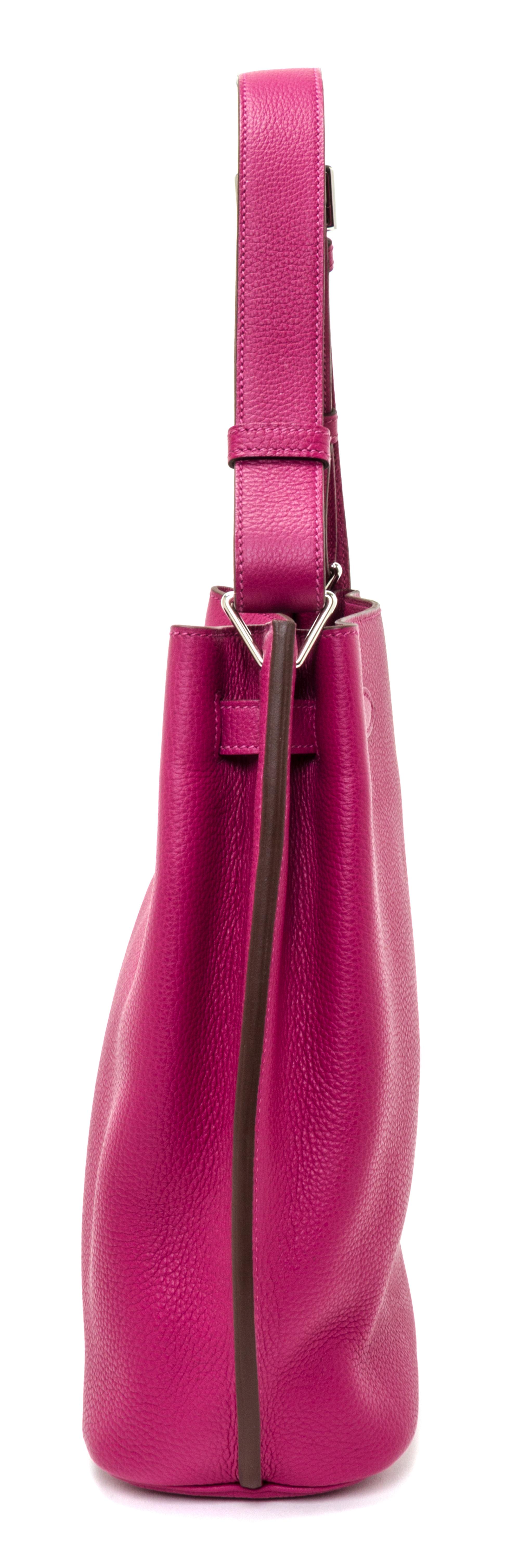 An Hermes Rubis Togo 22cm So-Kelly Handbag, 9" x 11" x 4.5".