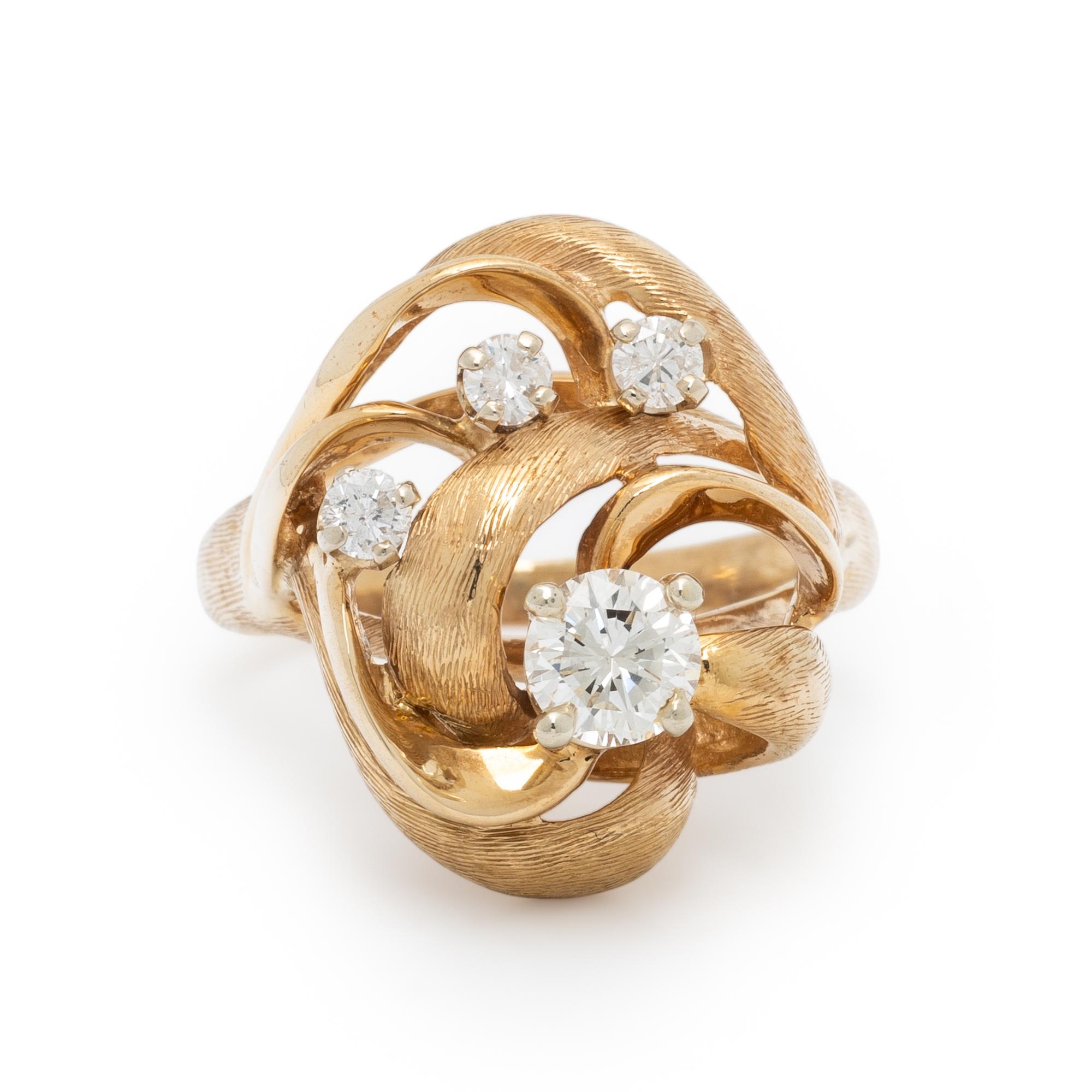 YELLOW GOLD AND DIAMOND RING