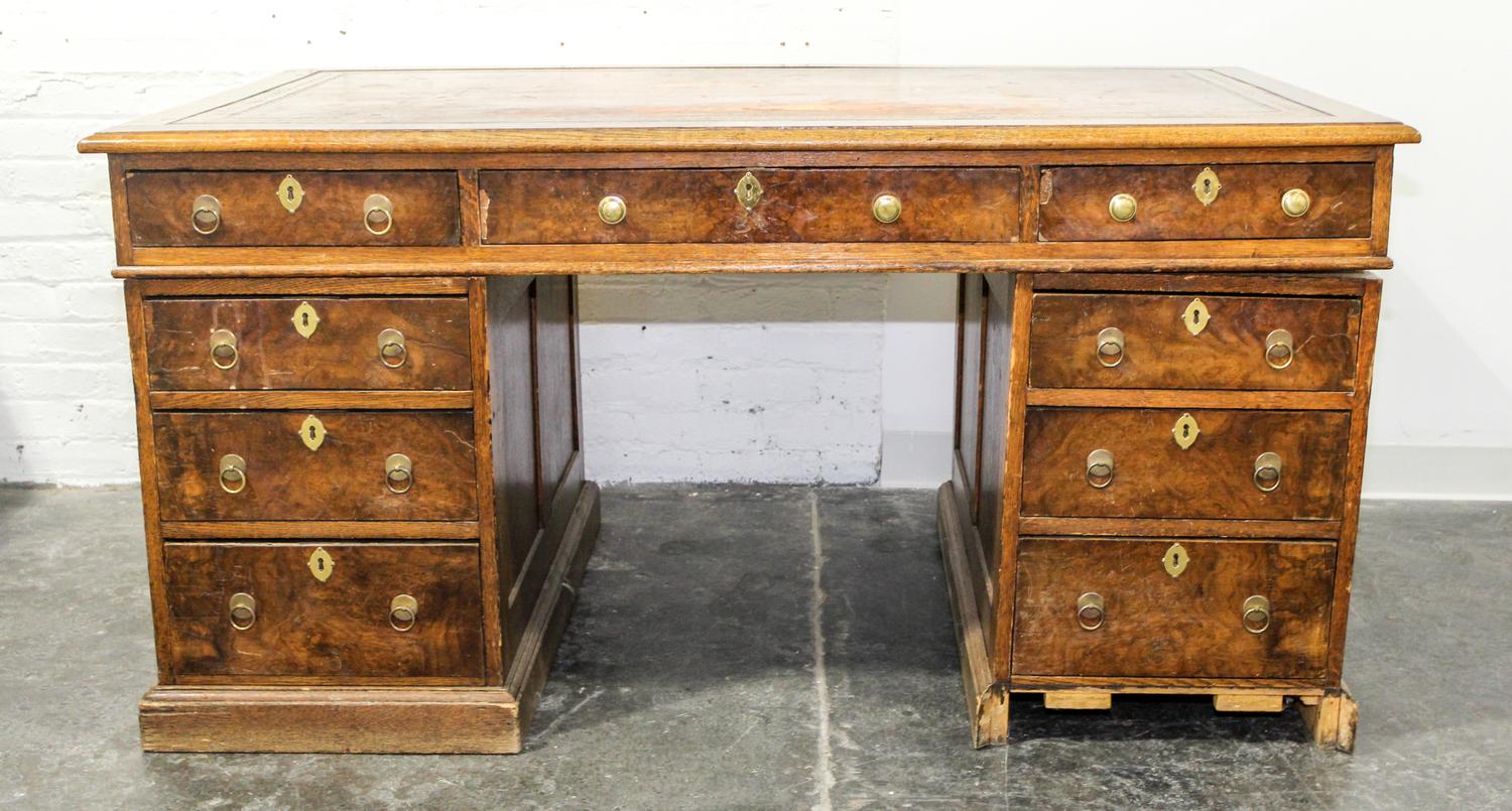An American Oak Pedestal Desk Height 30 x width 69 1/2 x depth 35 1/2 inches. — 19TH/20TH CENTURY