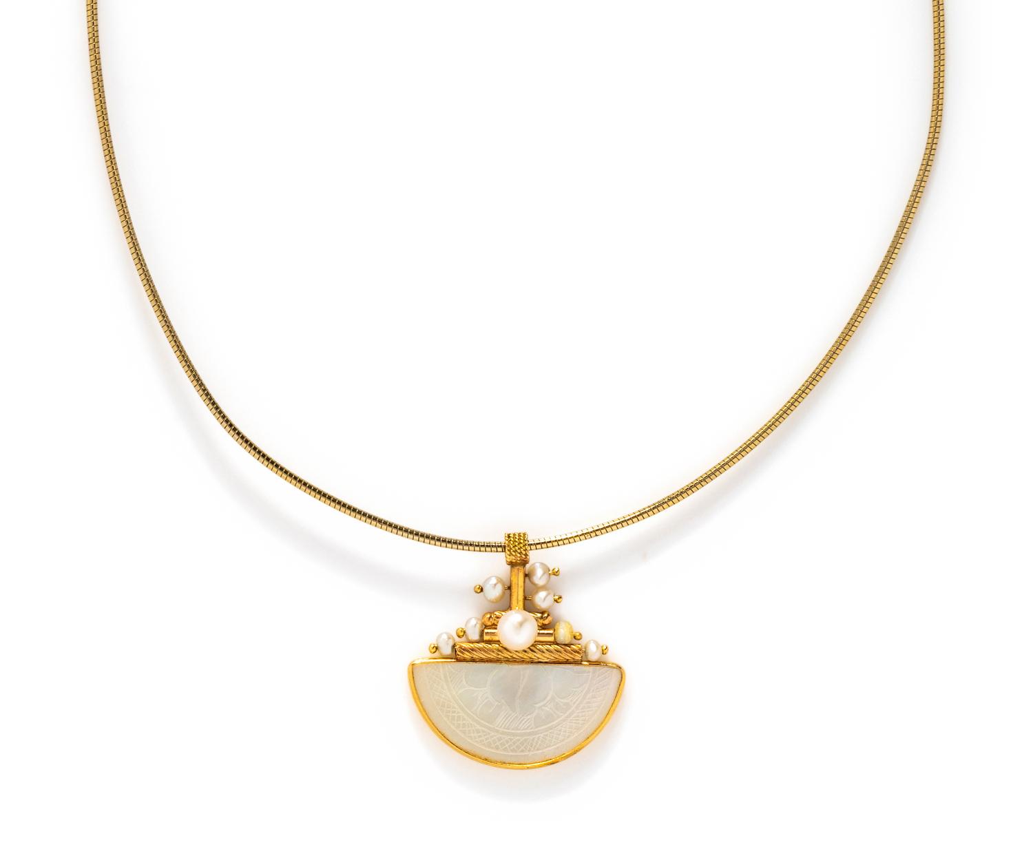 CULTURED PEARL AND MOTHER-OF-PEARL GAMBLING TOKEN SUITE