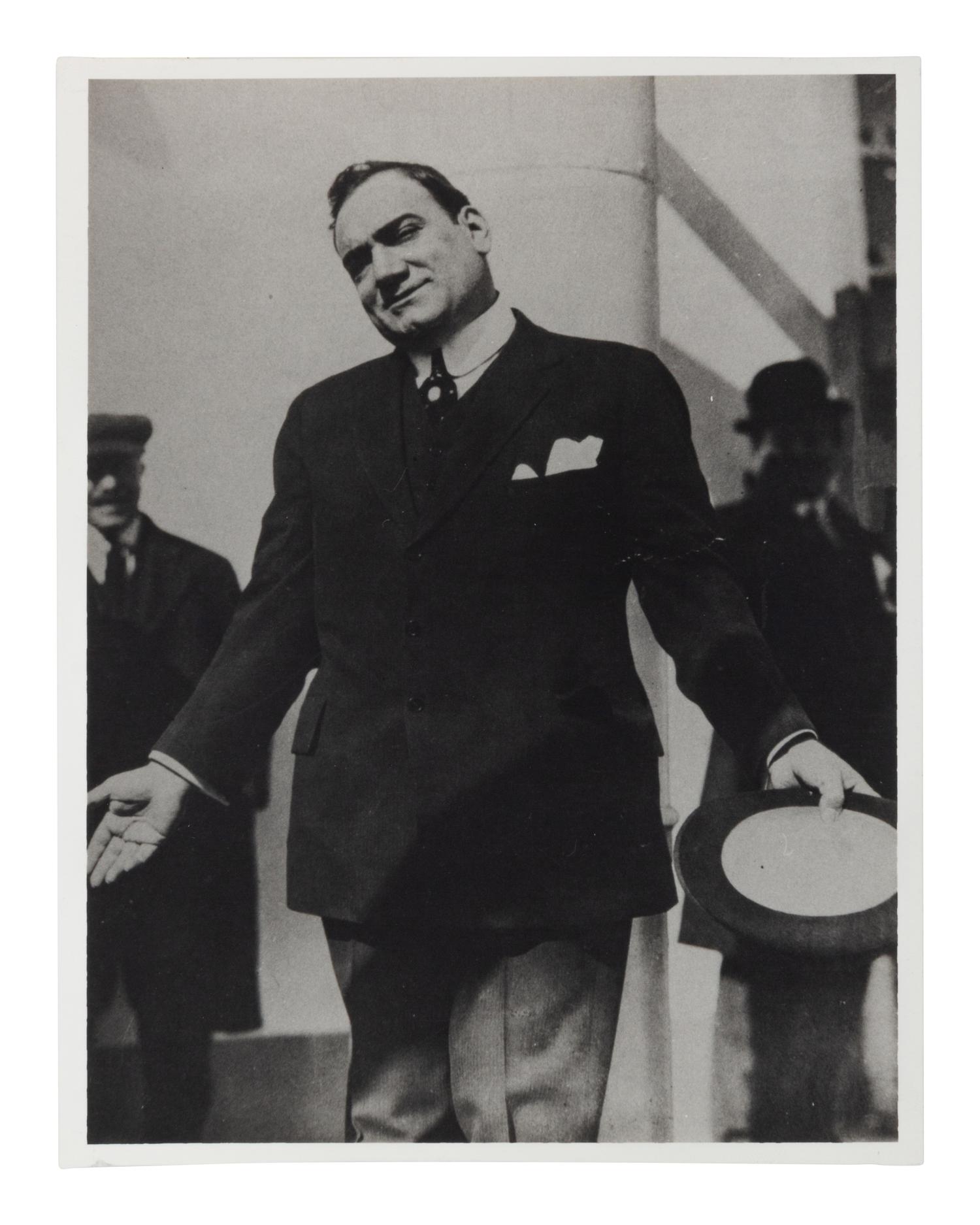 CARUSO, Enrico (1873-1921). Printed check signed ("Enrico Caruso"), 18 December 1912. Drawn on Columbia Bank, New York, for $435.95 payable to J. B. Regan.