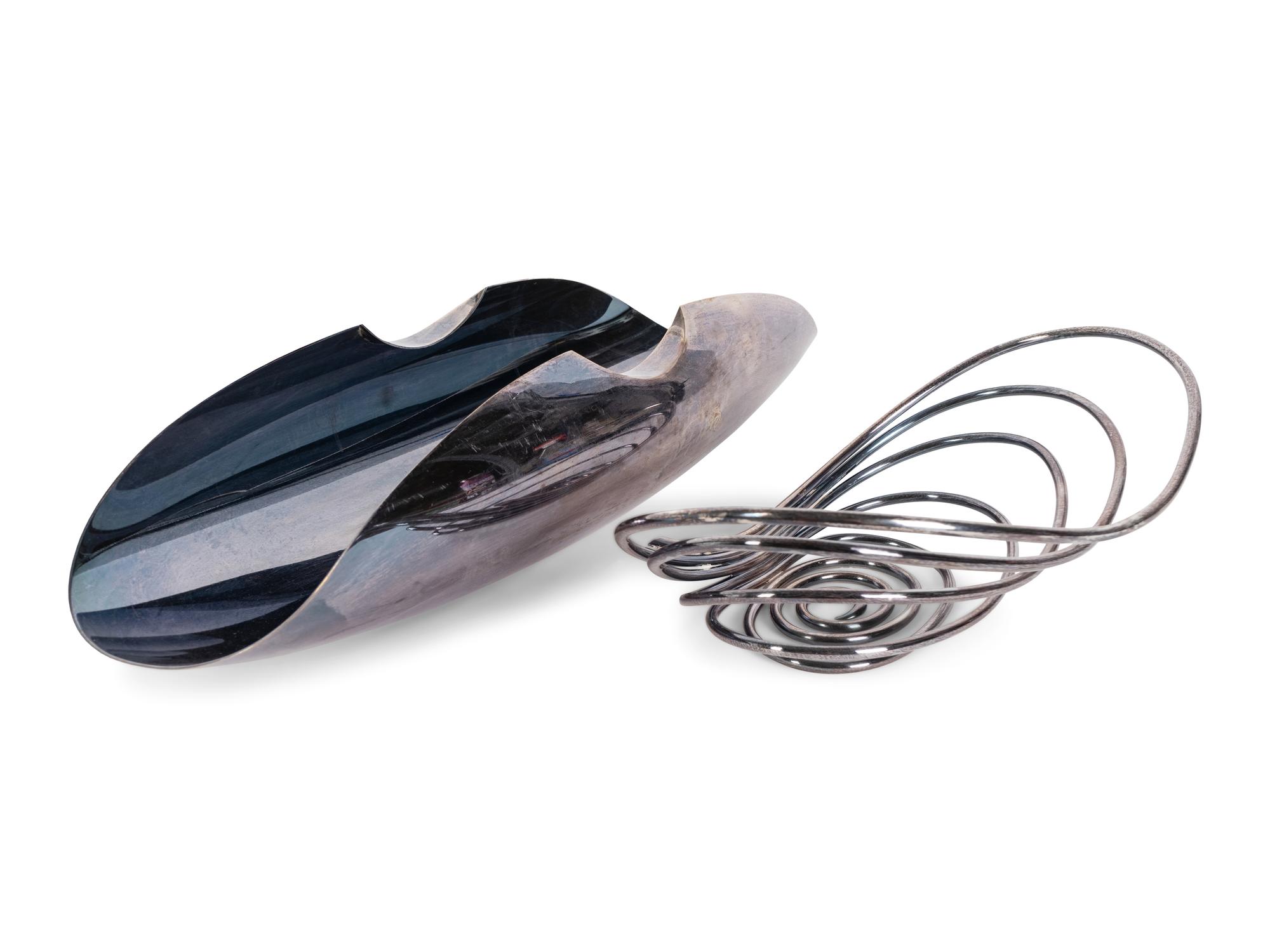 A Sabatini Curved Bowl and a Wirework Fruit Bowl — 20TH CENTURY