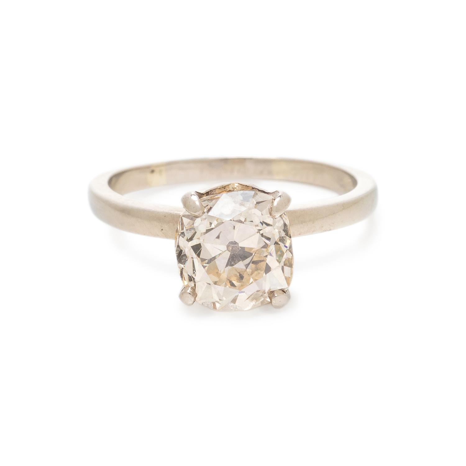 DIAMOND RING