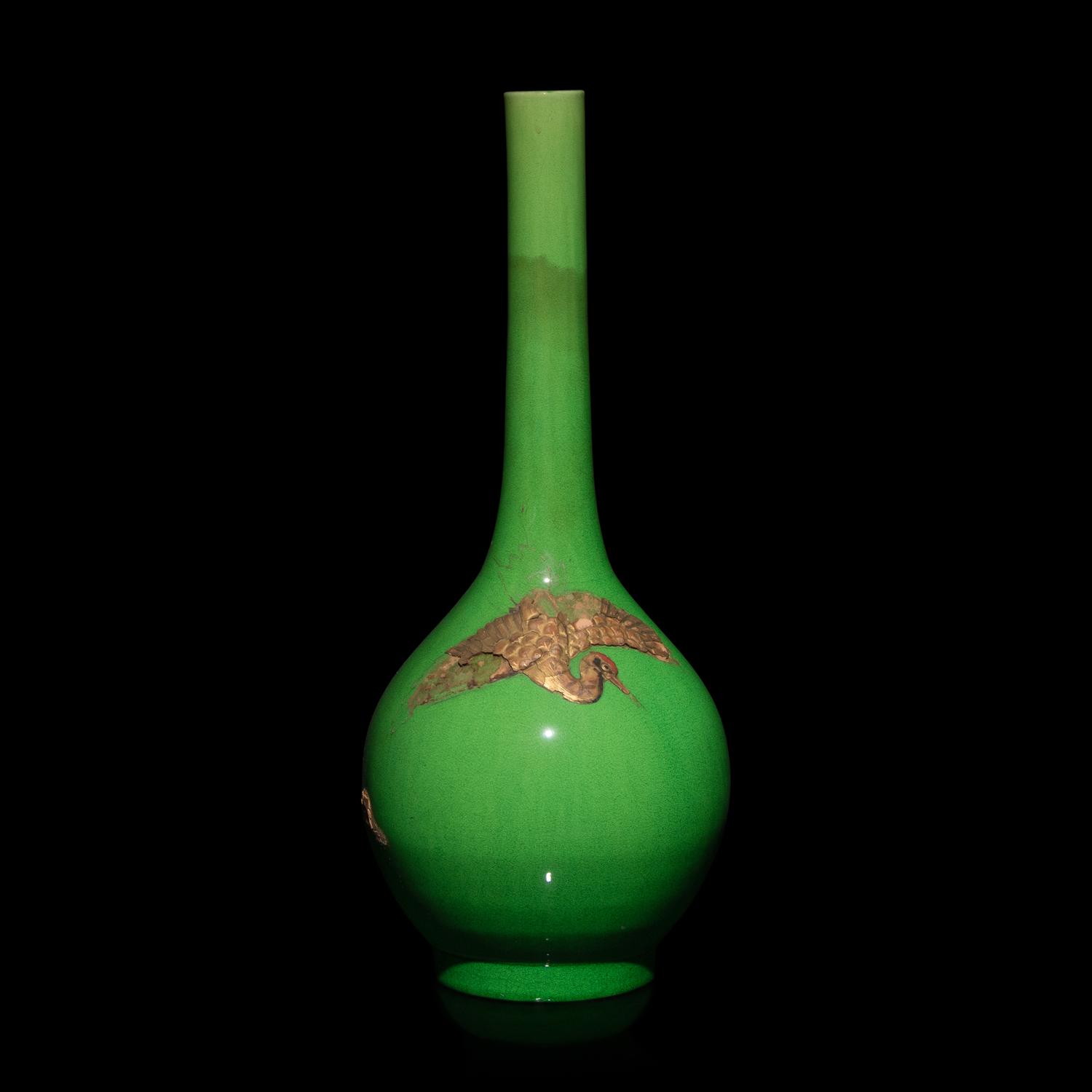 A Chinese Gilt Lacquered Green Glazed Porcelain 'Crane' Bottle Vase, 19th-Early 20th Century 晚清-民國 綠釉貼描金漆鶴長頸瓶