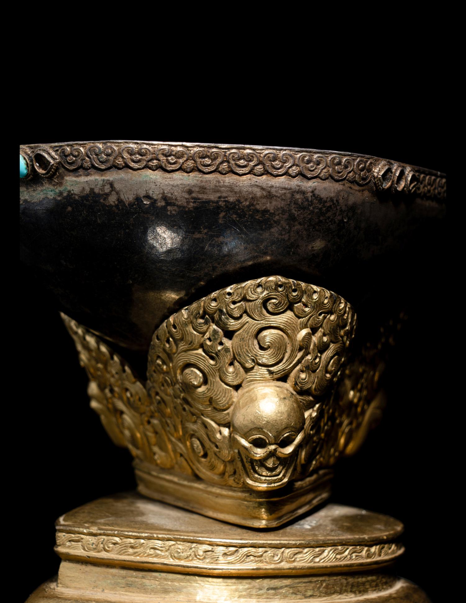 A Tibetan Semi-Precious Stone Inlaid Gilt Bronze and Silver Skull Cup, Kapala