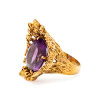 YELLOW GOLD AND AMETHYST RING