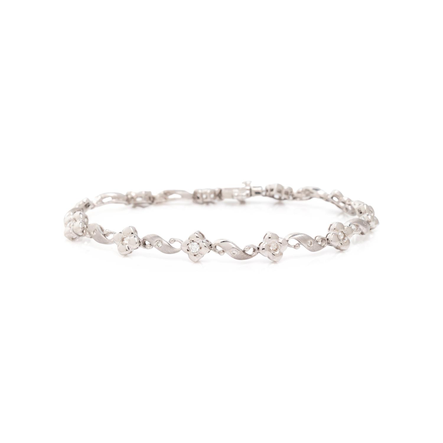 WHITE GOLD AND DIAMOND BRACELET