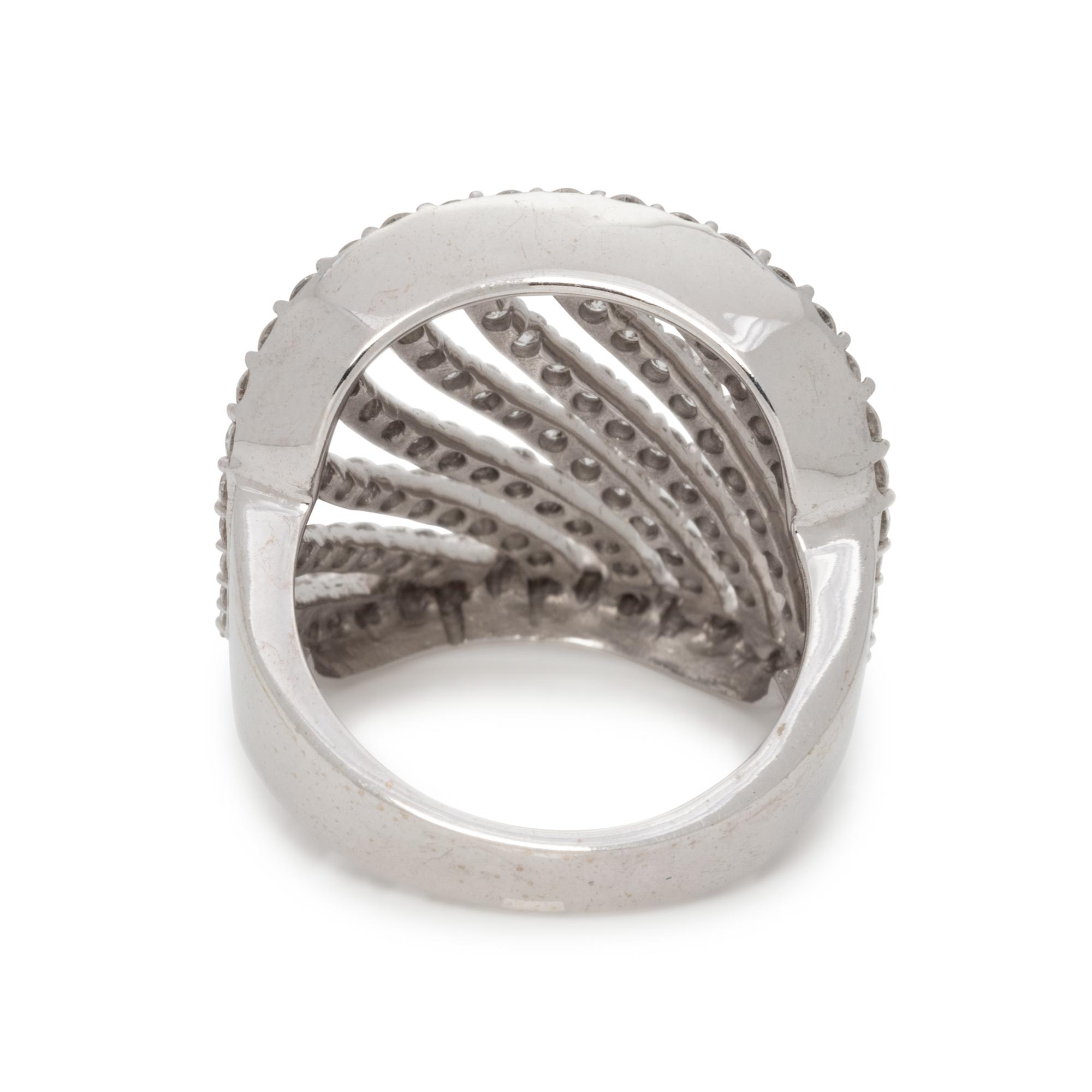 WHITE GOLD AND DIAMOND RING