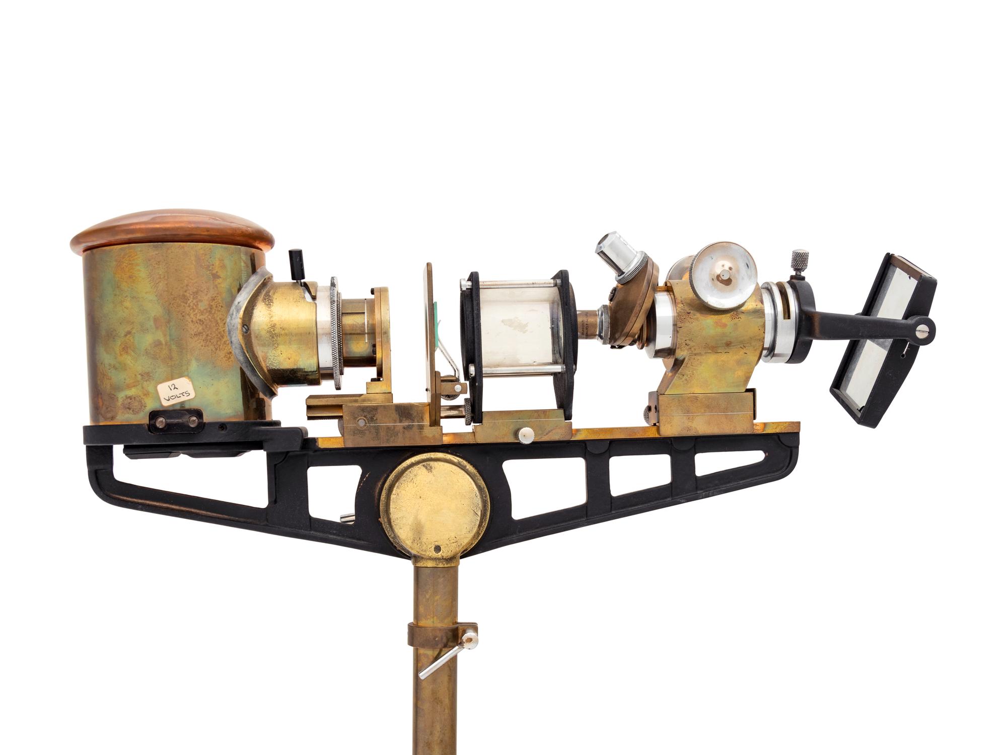 A Flatters & Garnett Brass Precision Microprojector