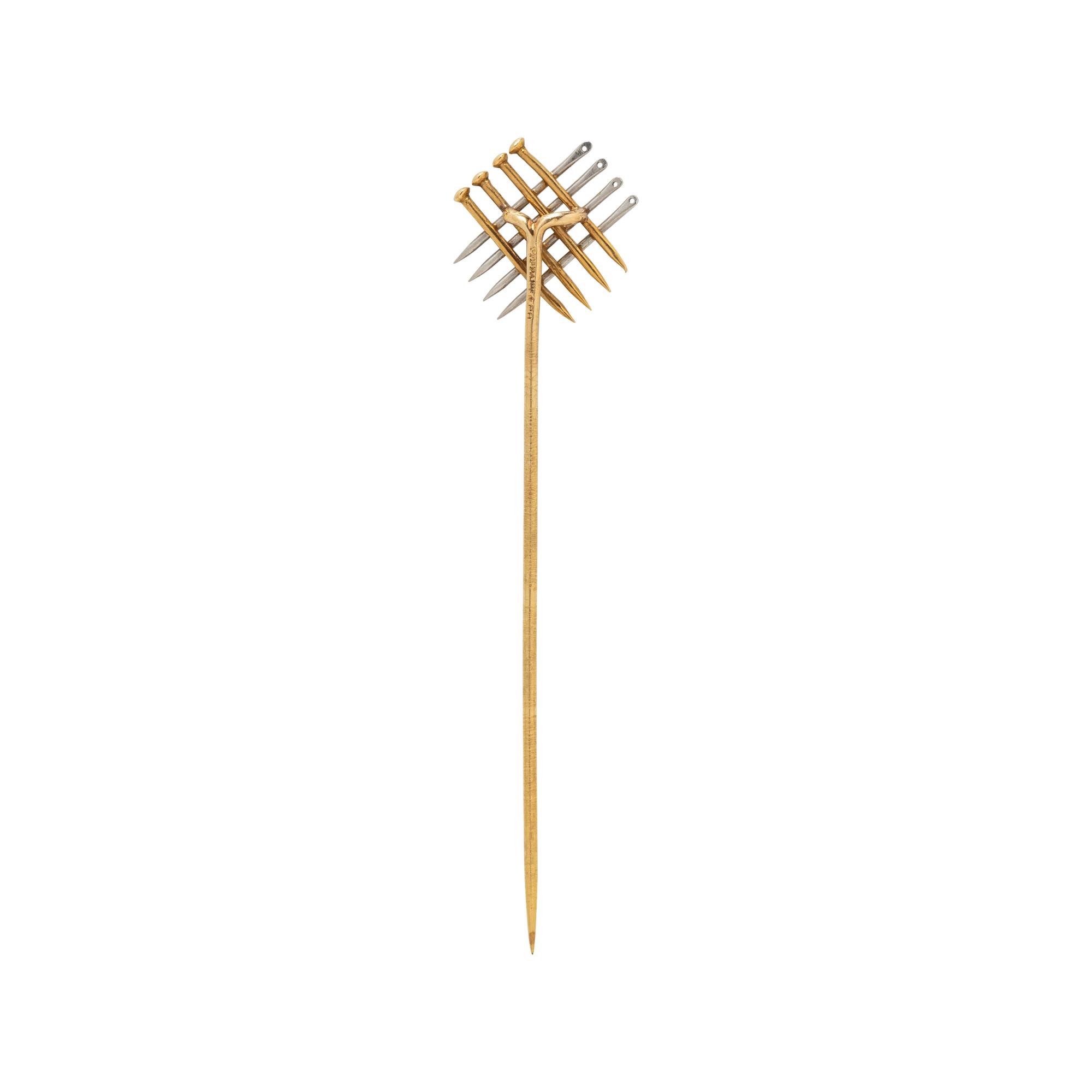 TIFFANY & CO., PLATINUM AND YELLOW GOLD STICK PIN