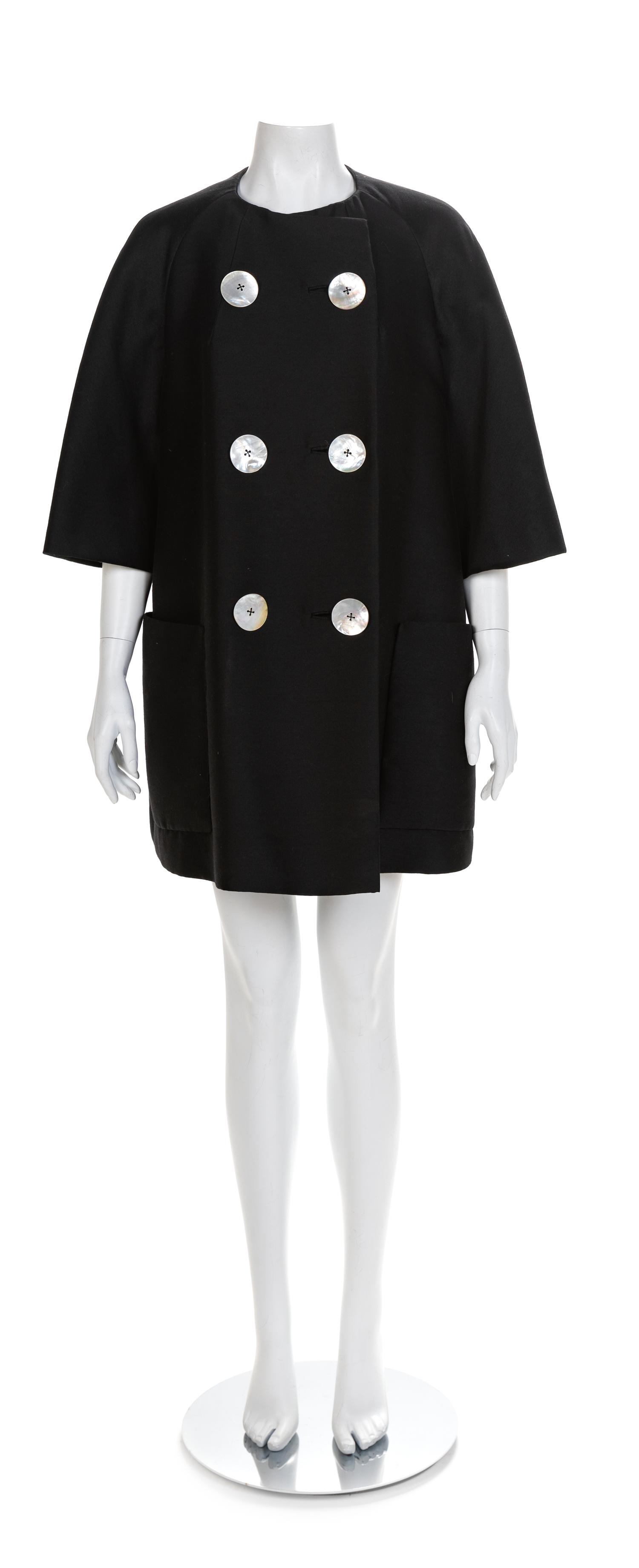 Black Coat with Oversize Pearlescent Buttons, 196s