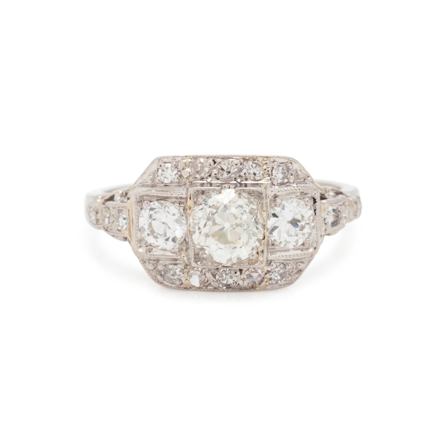 DIAMOND RING