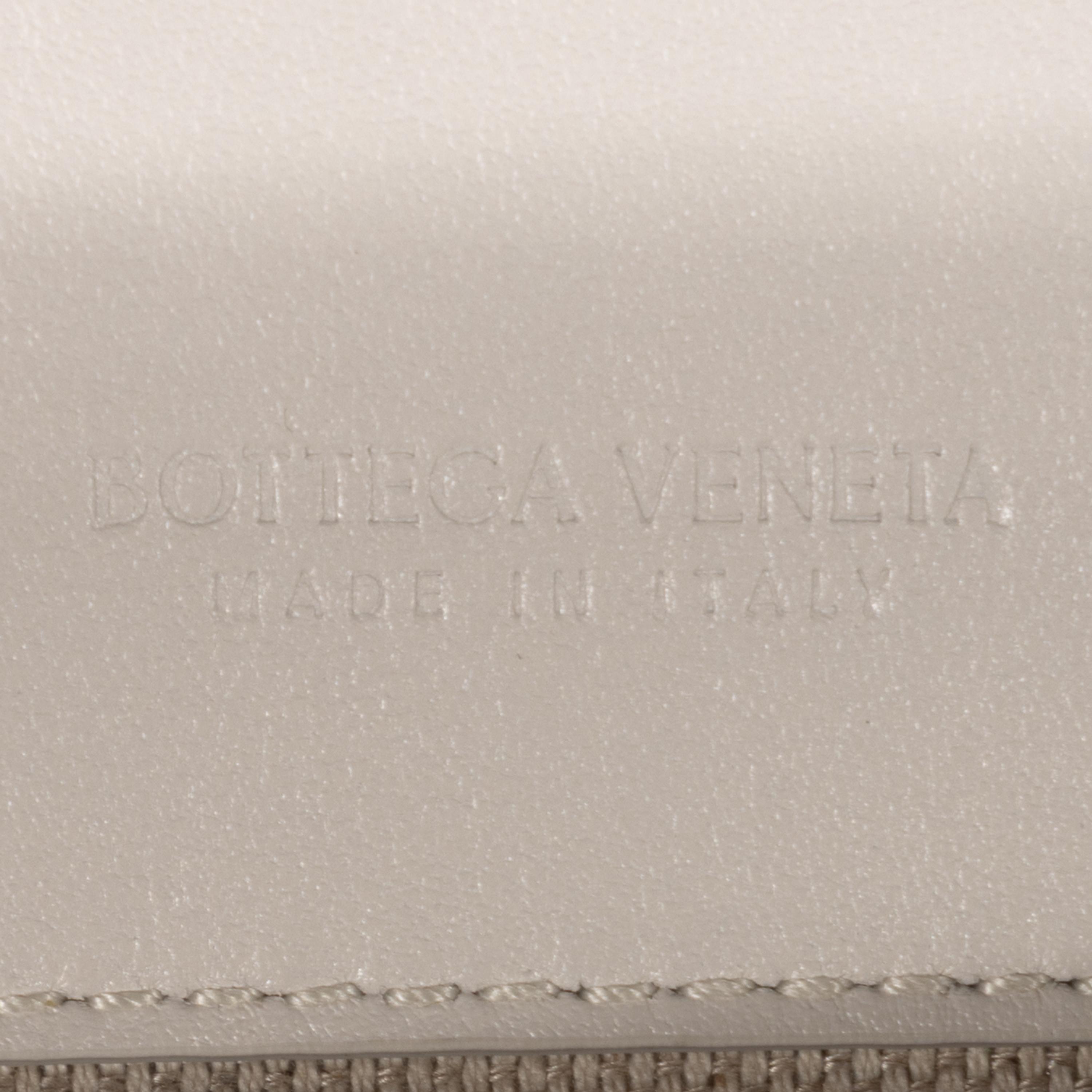 Bottega Veneta, White Intrecciato Large Clutch