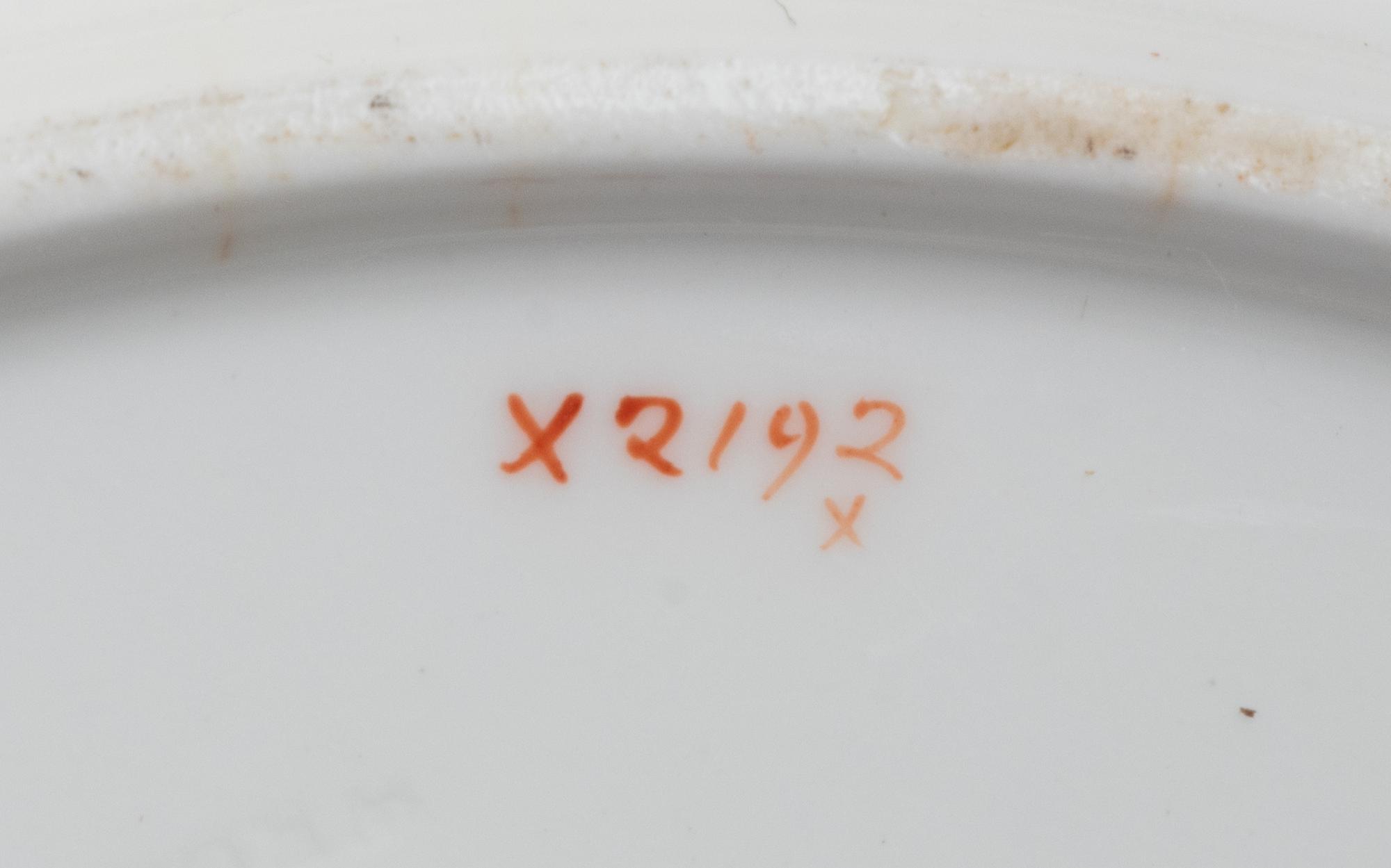 An E.J. Everard Signed Wedgwood Dessert Service with an Associated Set of Twelve Plates