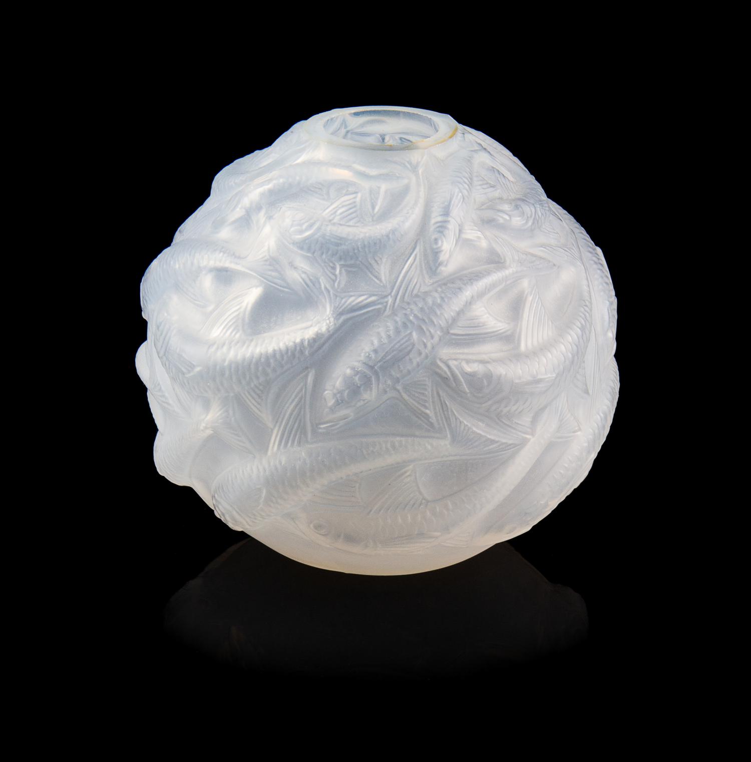 A Lalique Oleron Vase
