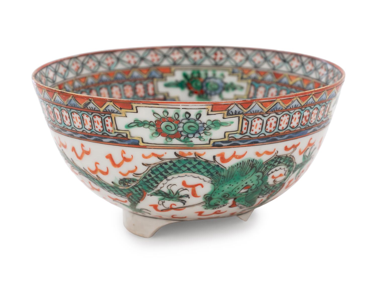 Six Chinese Wucai Enameled Porcelain Articles