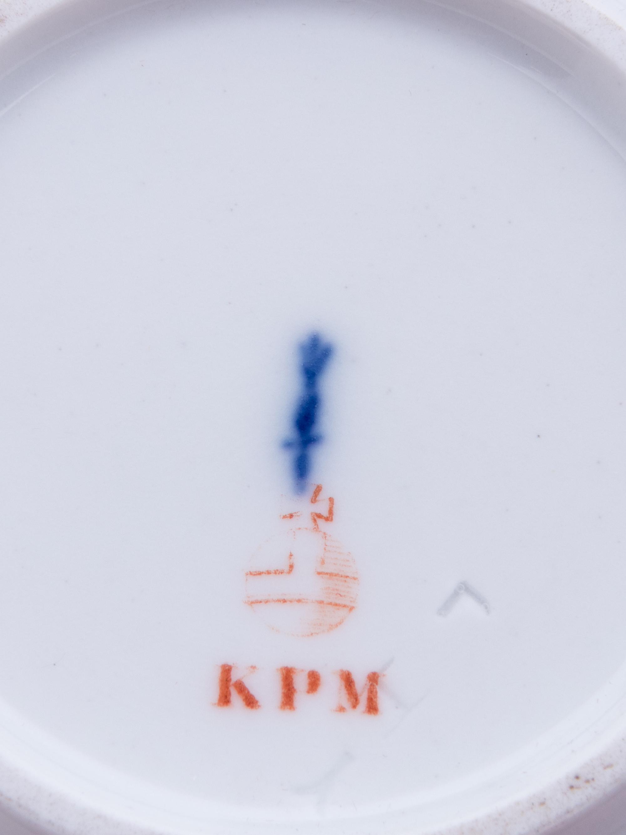 Six Continental Porcelain Articles