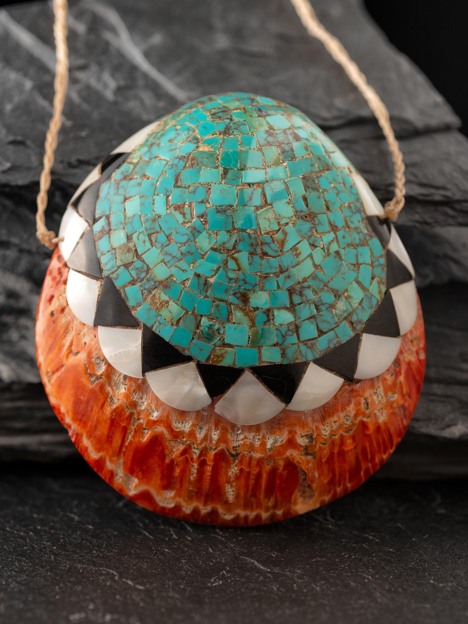 Kewa Inlaid Spiny Oyster Pendant