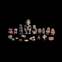 Nineteen Costa Rican and Panamanian Objects