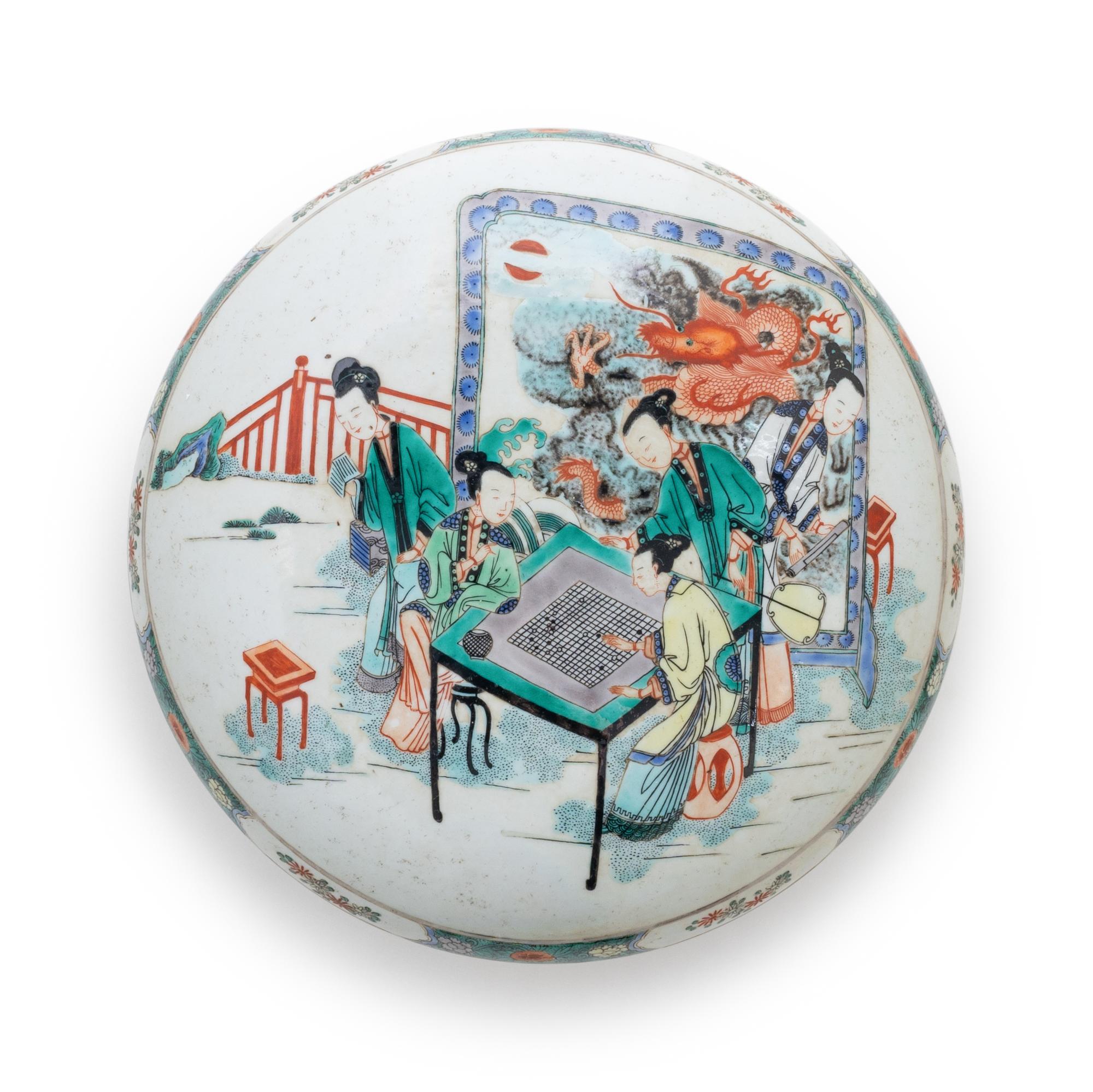 A Chinese Famille Verte Porcelain Box and Cover