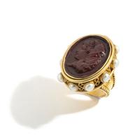 YELLOW GOLD, CULTURED PEARL AND CAMEO RING