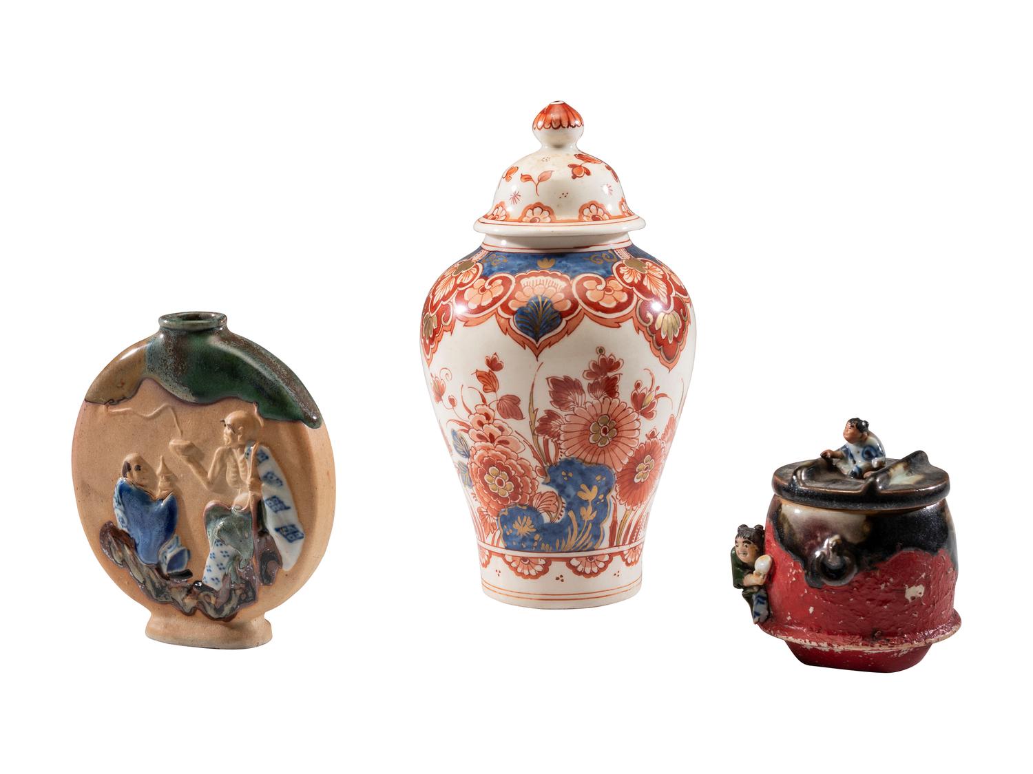 Six Chinese Porcelain Articles