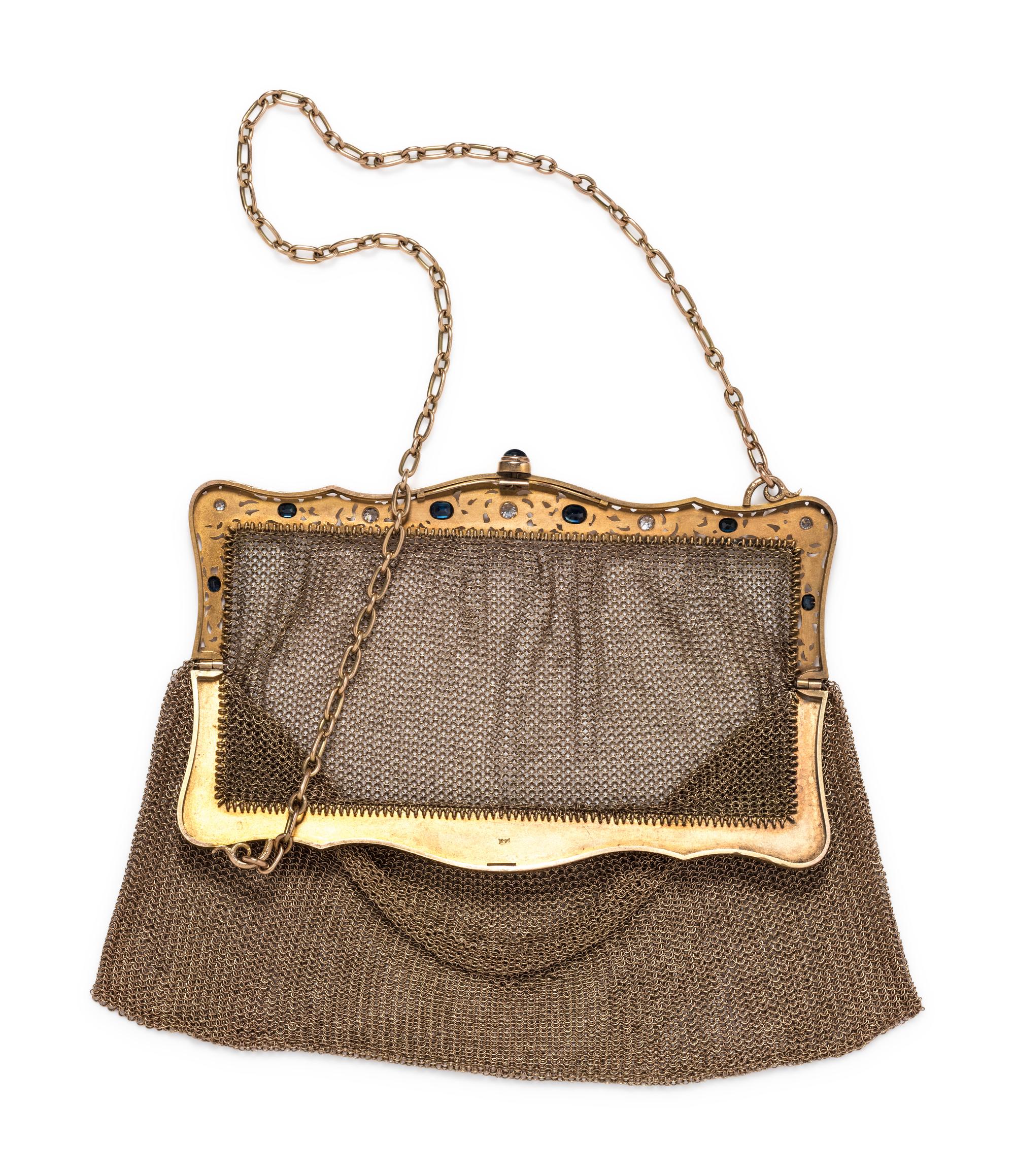YELLOW GOLD, DIAMOND AND SAPPHIRE MESH PURSE