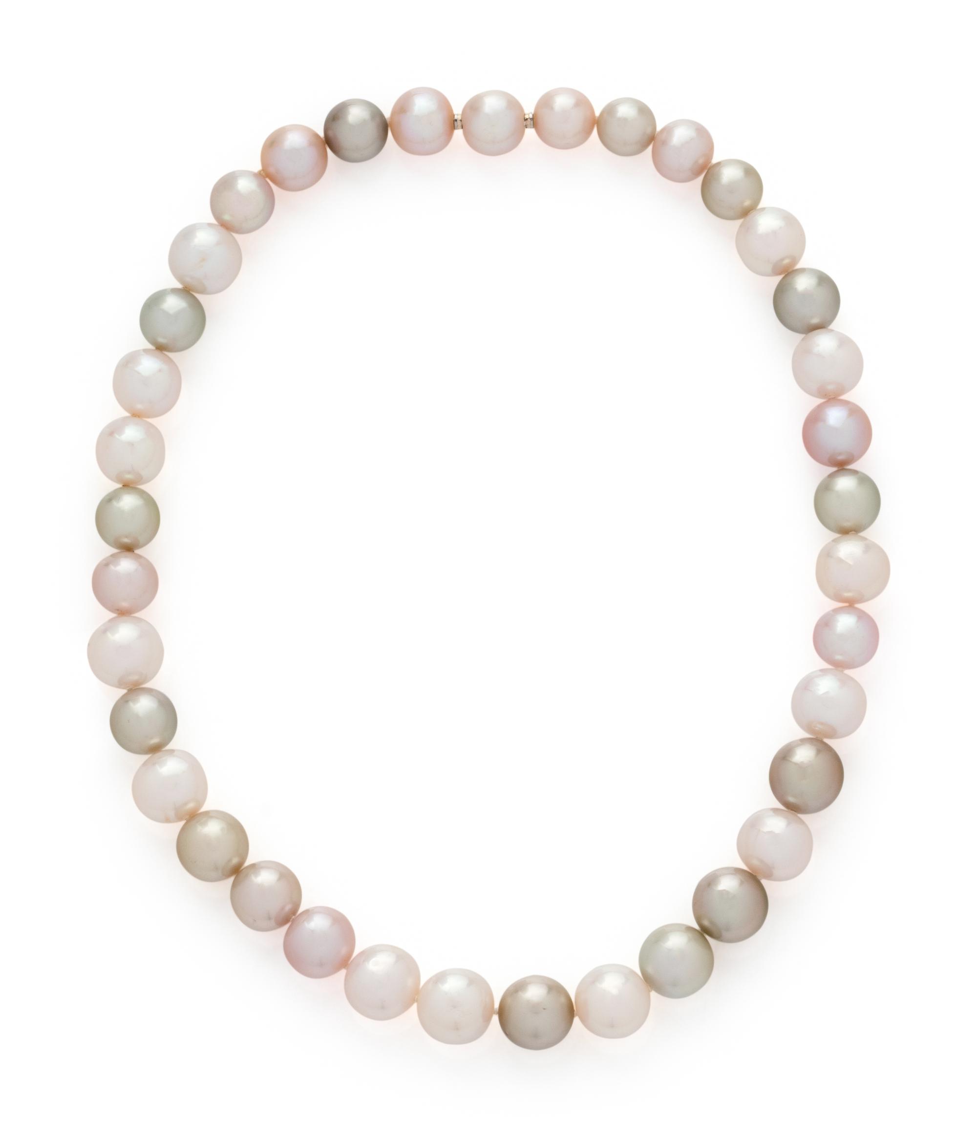CULTURED SOUTH SEA PEARL NECKLACE