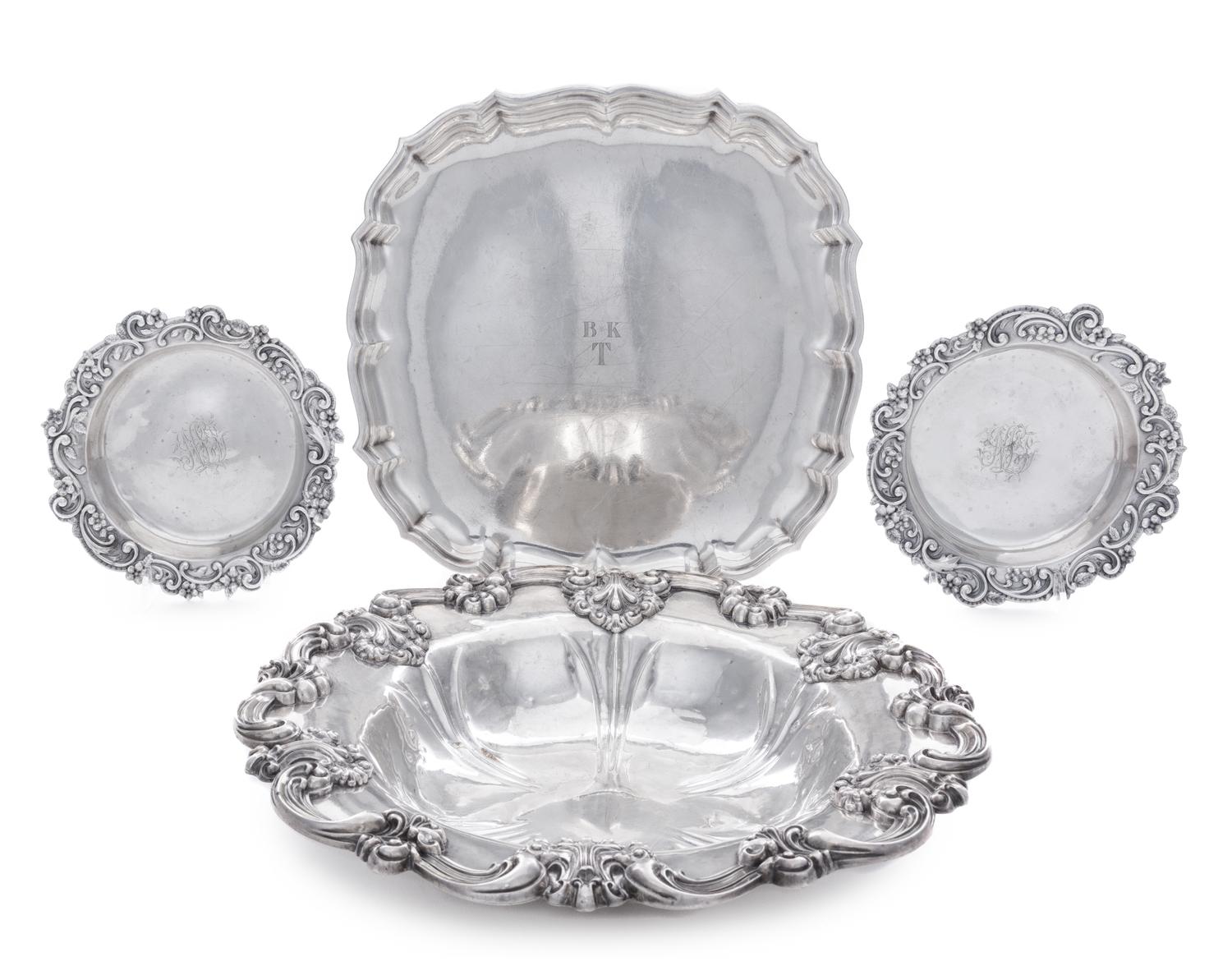 Four American Silver Articles, 20th Century, comprising a Frank Smith square tray with pie crust edge, a Graff, Washbourne and Dunn bow