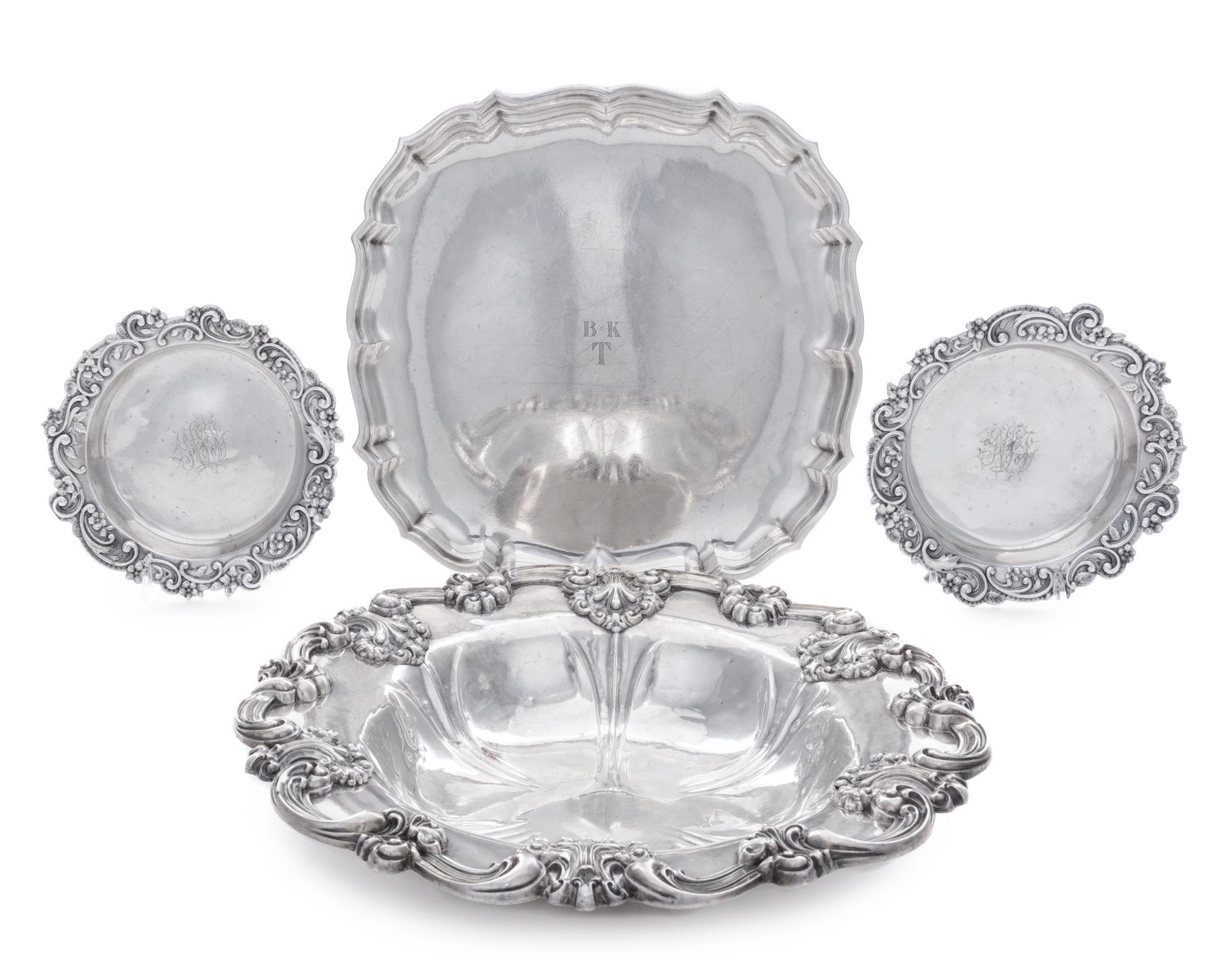 Four American Silver Articles, 20th Century, comprising a Frank Smith square tray with pie crust edge, a Graff, Washbourne and Dunn bow