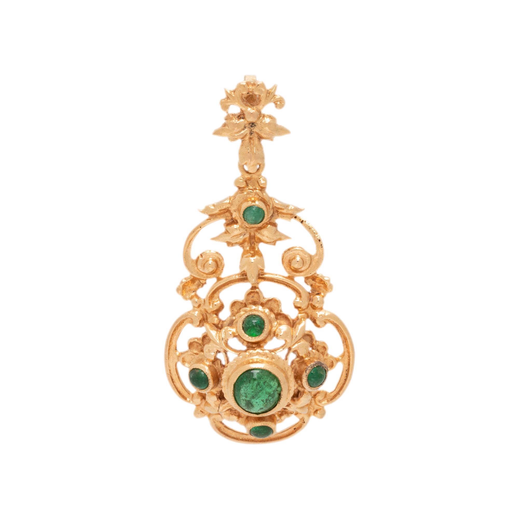 YELLOW GOLD AND EMERALD PENDANT