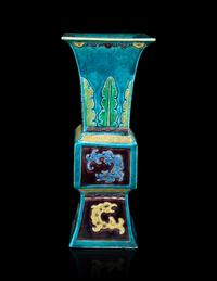 A Fahua -Style Porcelain Gu Vase