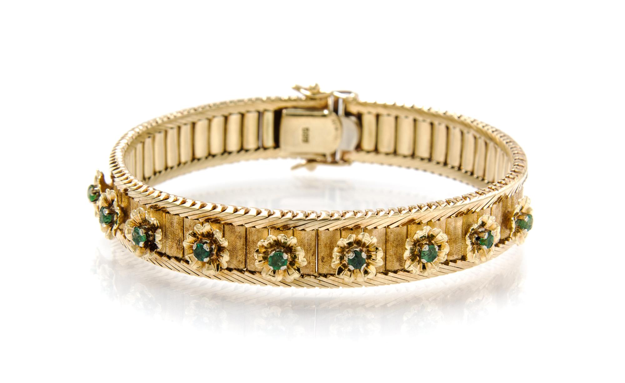 A 14 Karat Yellow Gold and Emerald Bracelet, Italy, 21.40 dwts.