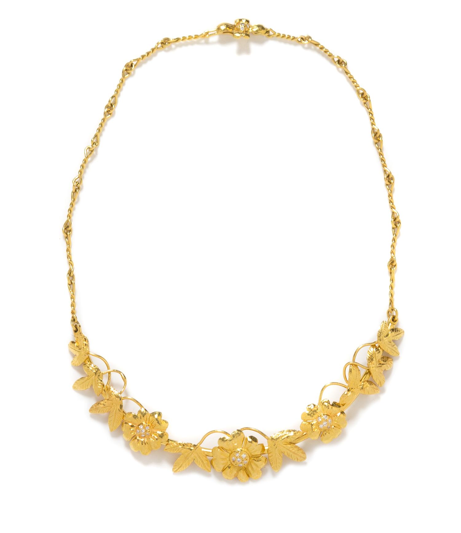An 18 Karat Yellow Gold and Diamond Floral Motif Necklace, 22.00 dwts.