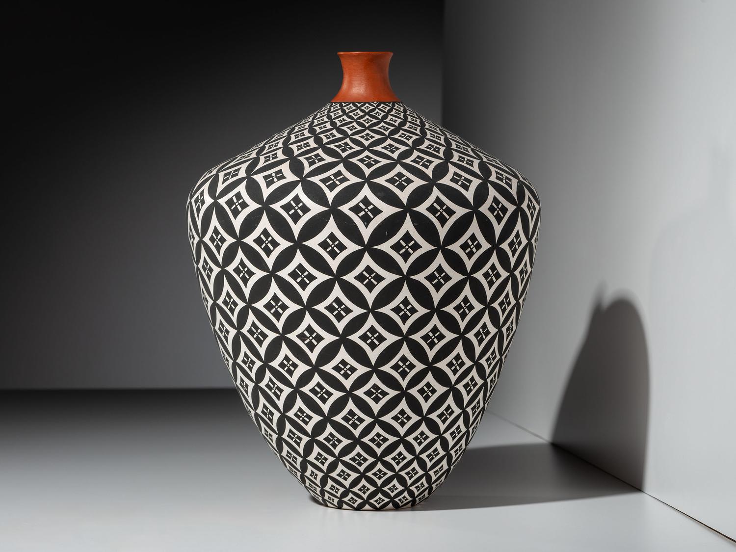 Op-Art Pottery Vase
