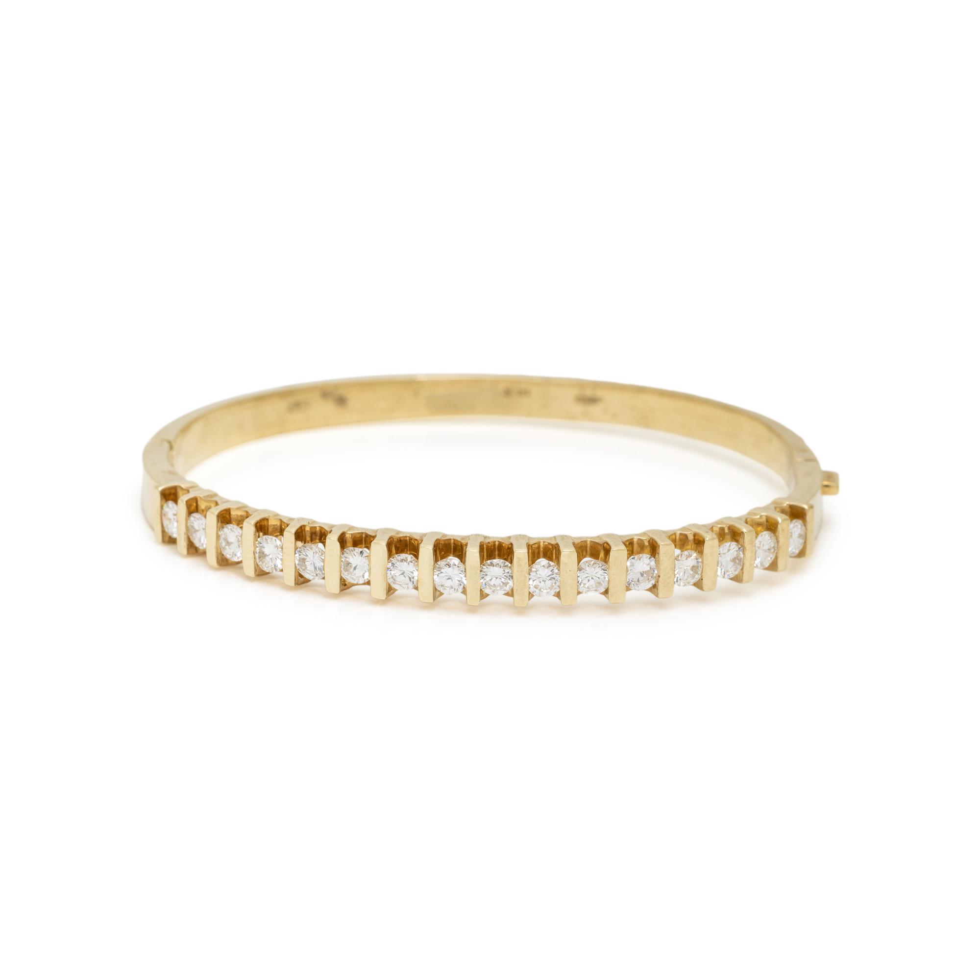 YELLOW GOLD AND DIAMOND BANGLE BRACELET