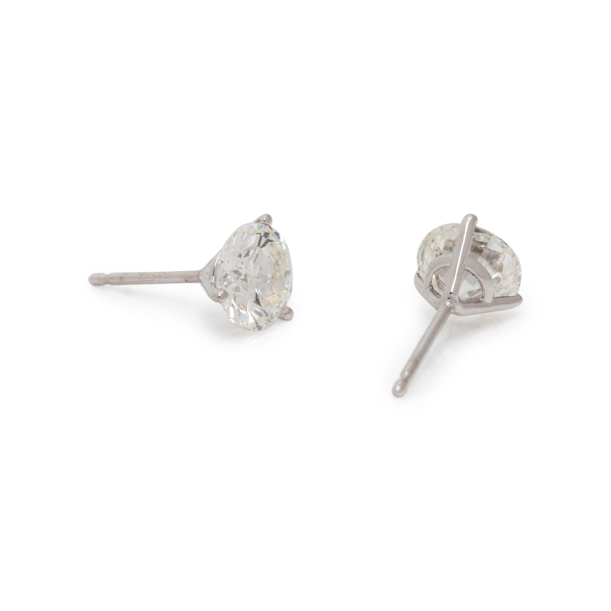 FOREVERMARK, DIAMOND STUD EARRINGS
