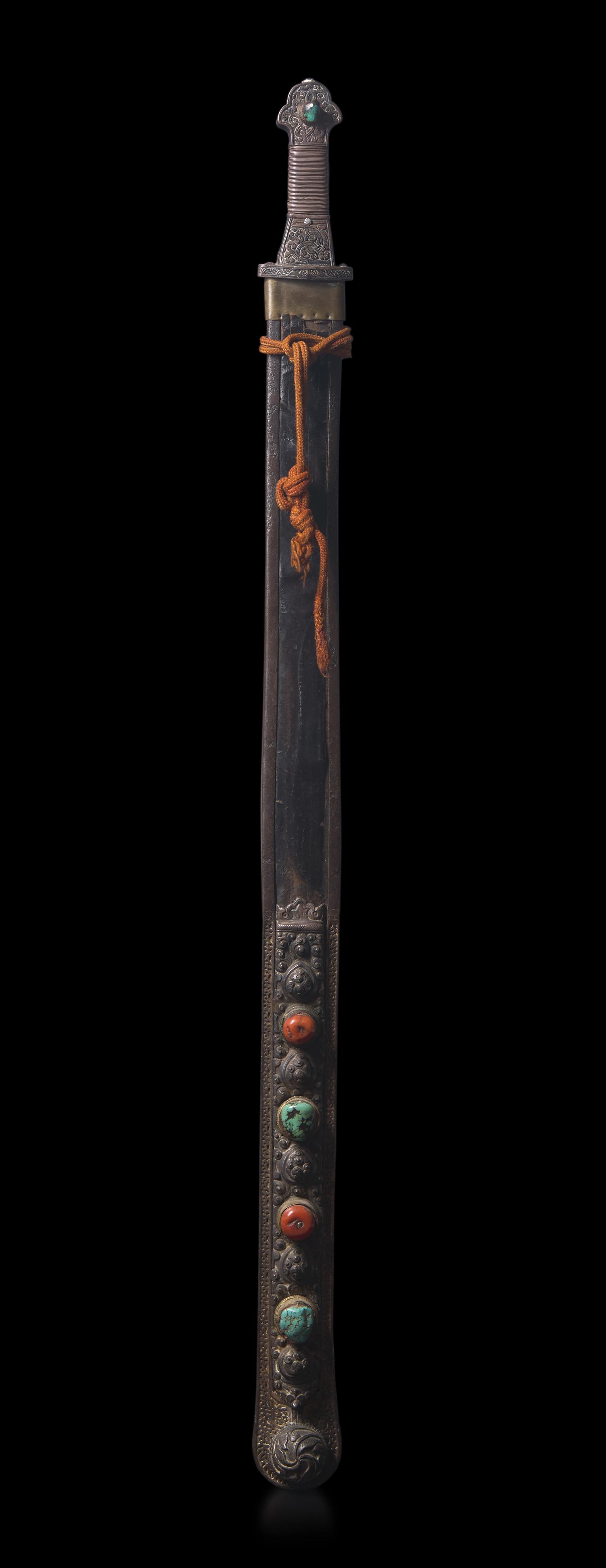 A Tibetan Embellished Sword and Scabbard, Dpa'Dam, 19th Century or Earlier 十九世紀或更早 藏刀一把