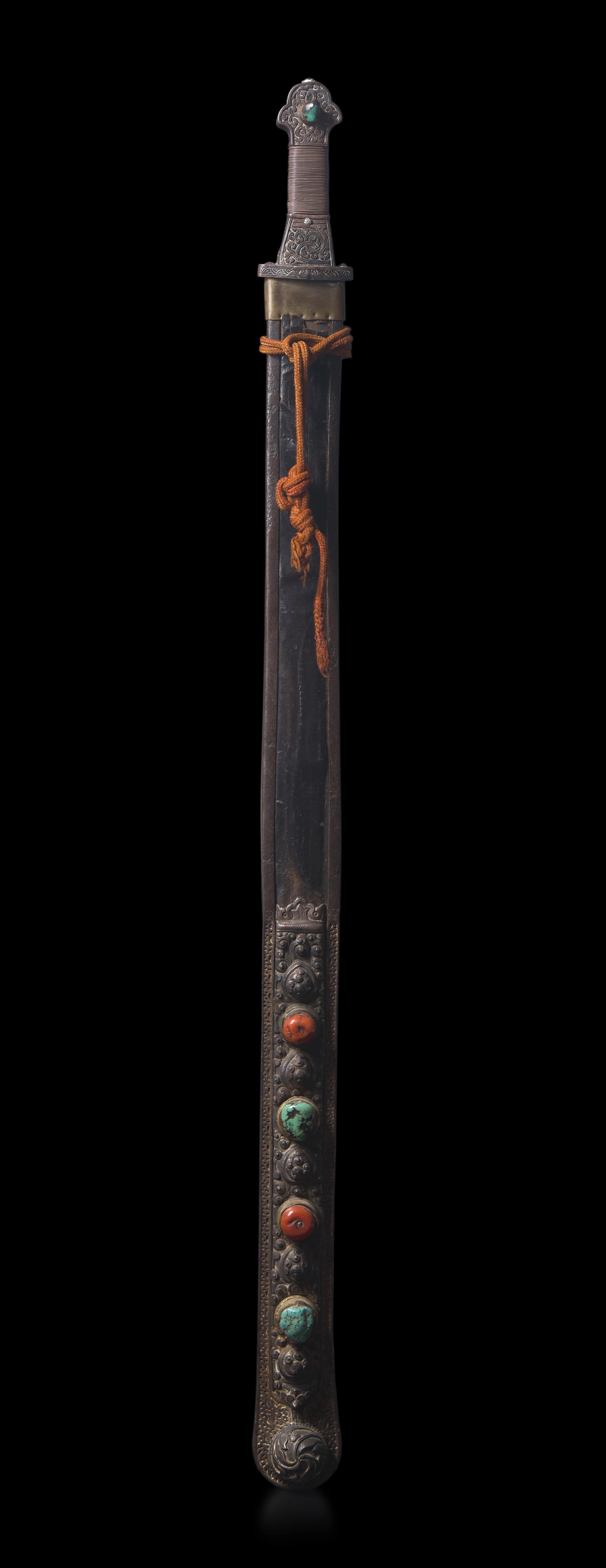 A Tibetan Embellished Sword and Scabbard, Dpa'Dam, 19th Century or Earlier 十九世紀或更早 藏刀一把