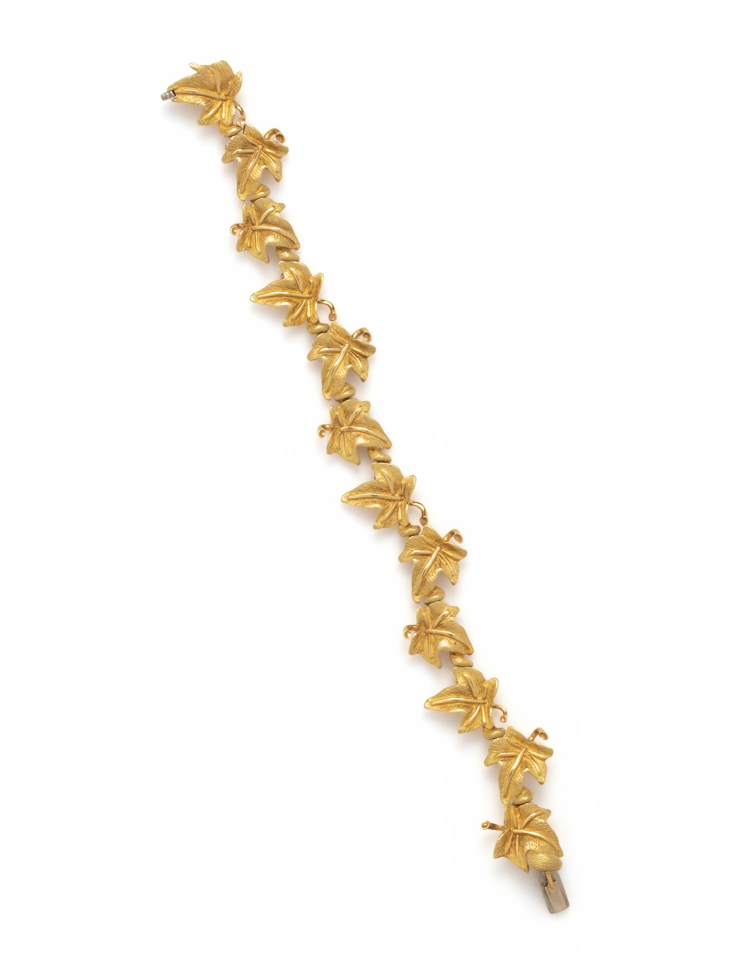 TIFFANY & CO., YELLOW GOLD IVY BRACELET